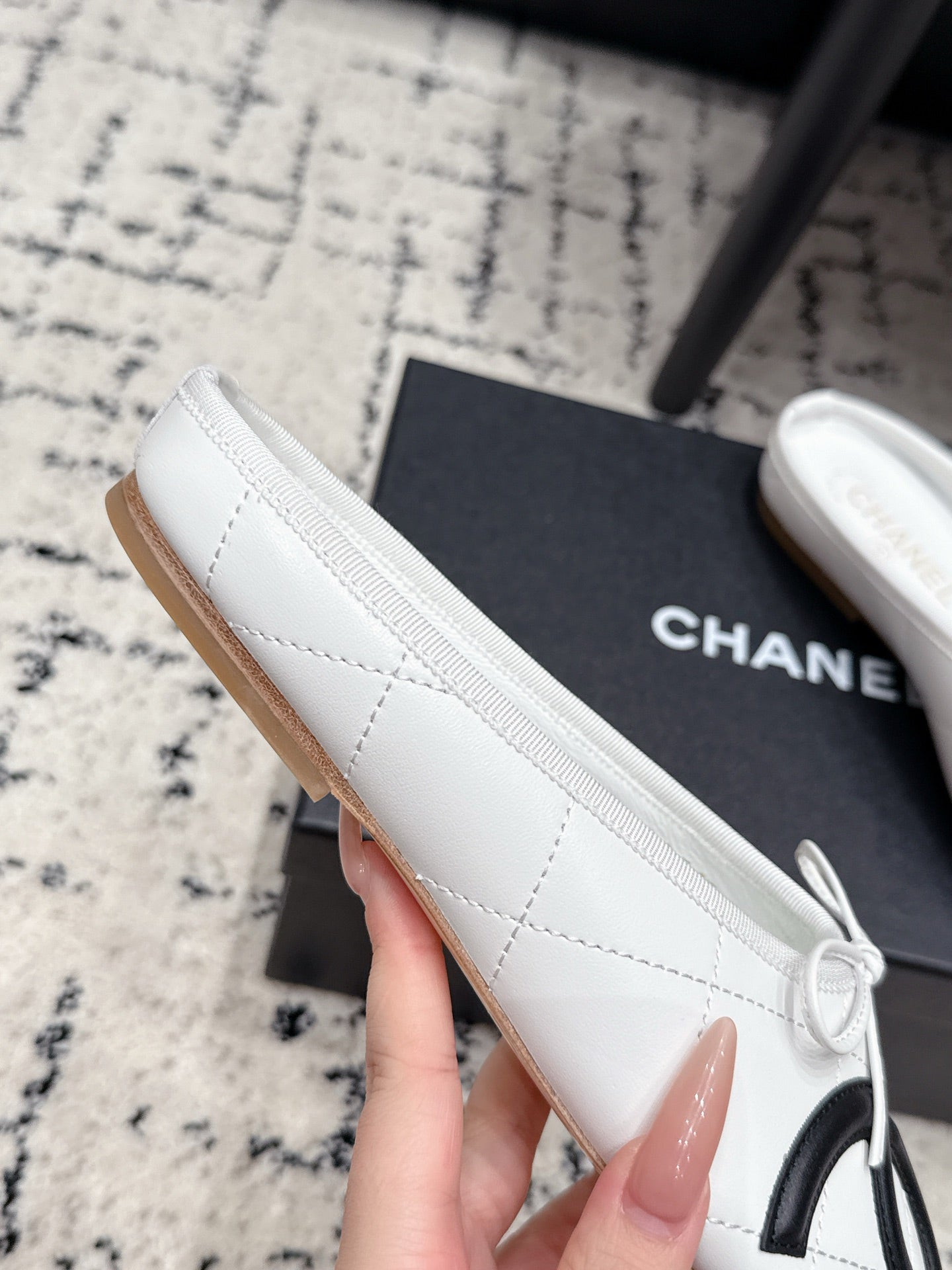 CC 26s Coco Beach Cambon Mule White Lambskin 847130