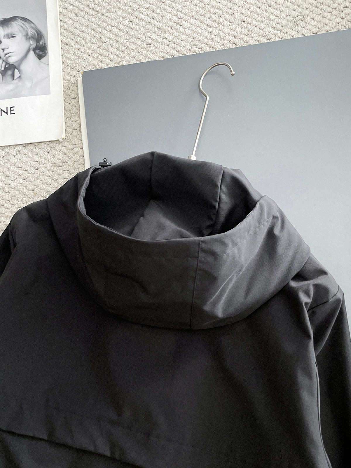 Prada 26s Men Hooded Windbreaker Jacket Enamelled Triangle Logo 391852
