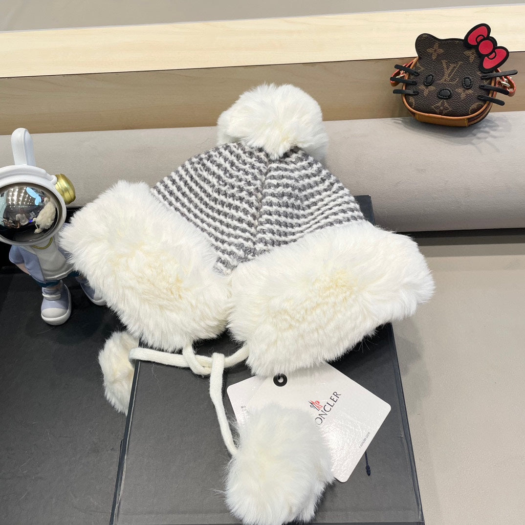 BEANIE HAT IN WHITE WOOL AND FLEECE 436749