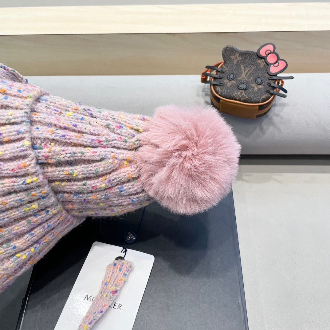 BEANIE HAT IN LIGHT PINK WOOL LINED WITH FLEECE 436776