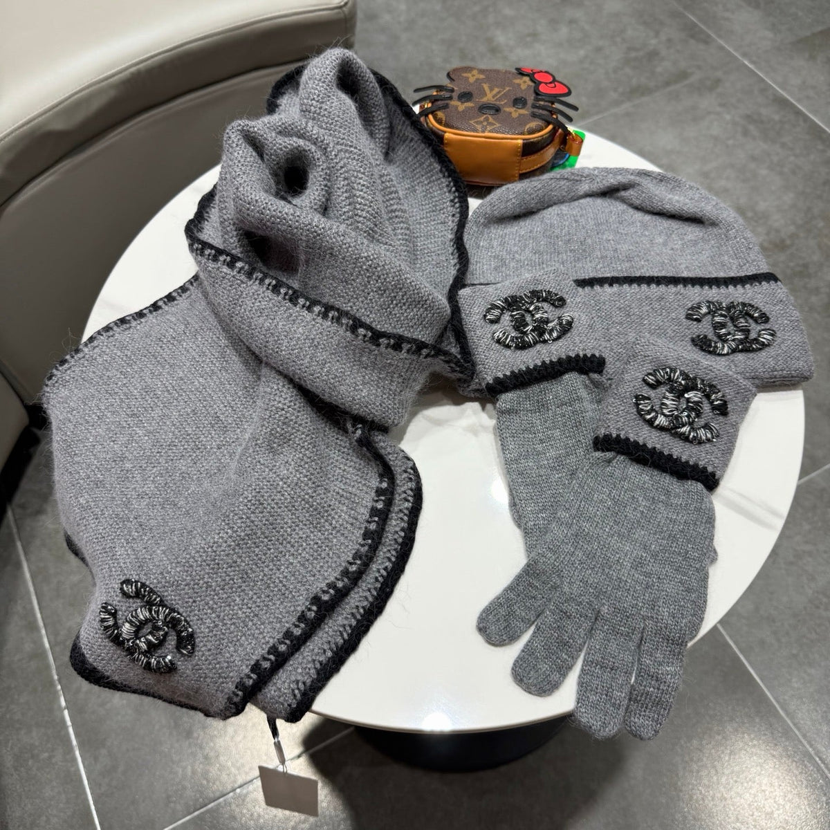 CC Hat Scarf Gloves Set Gray Black Knit Sequin 470402