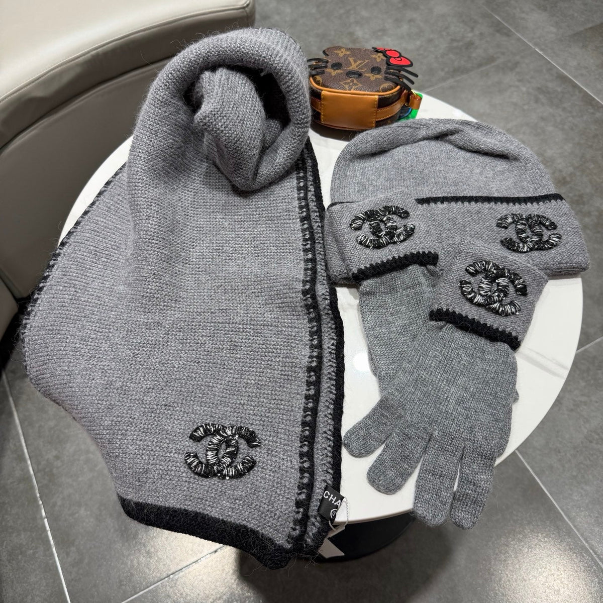 CC Hat Scarf Gloves Set Gray Black Knit Sequin 470402
