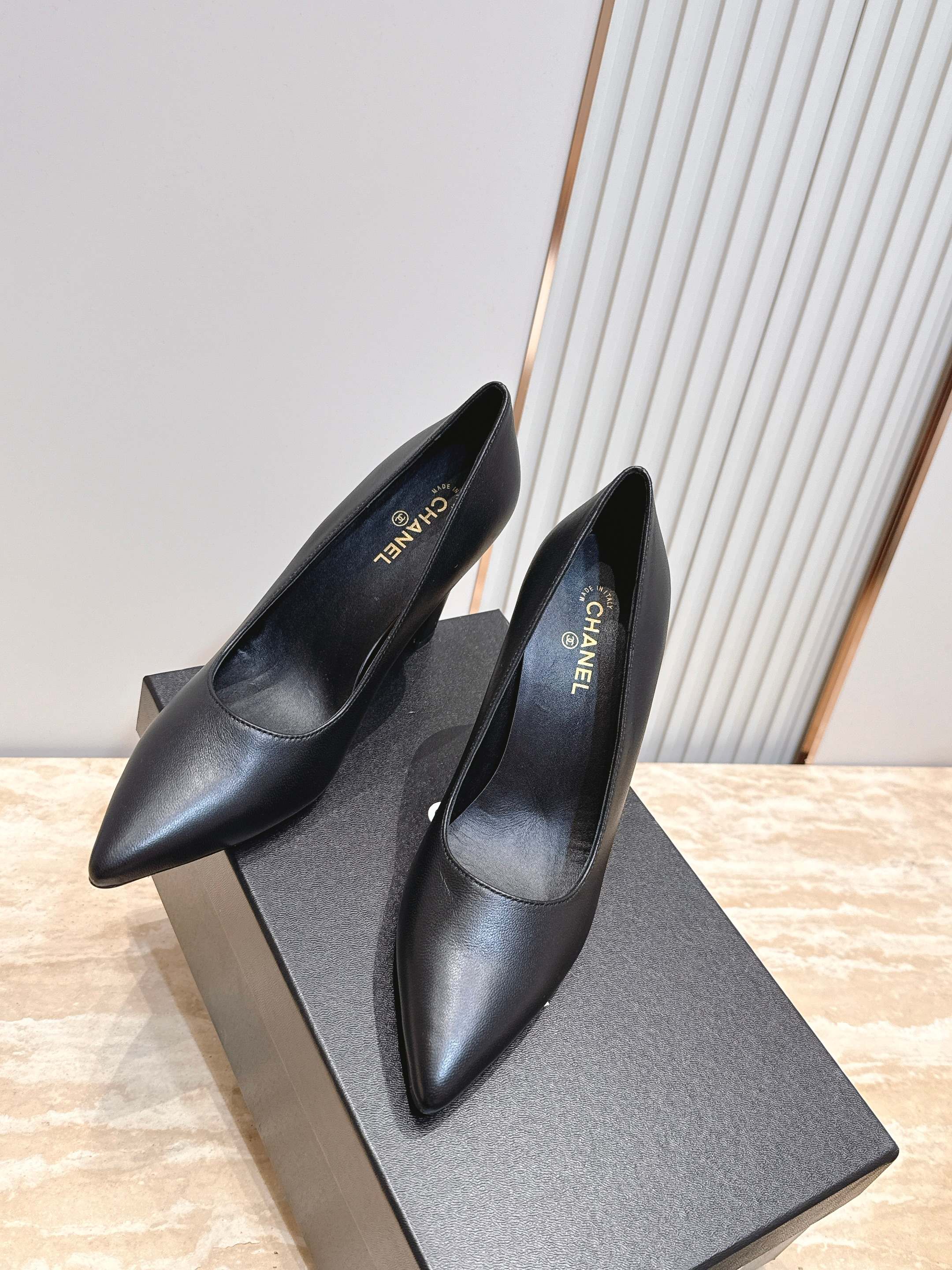 CC Métiers d’art 2026 Pumps 9.5cm Black Sheepskin 898969