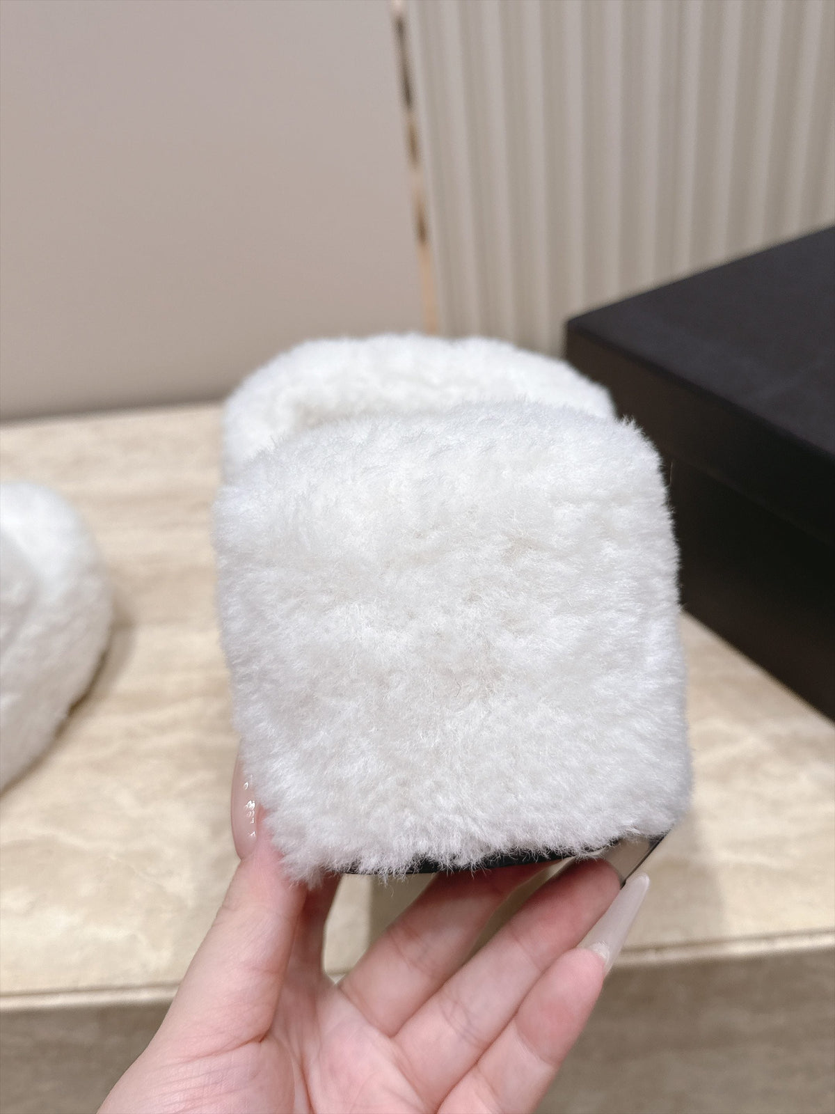 CC 26s Shearling Platform Slides White Black 121573
