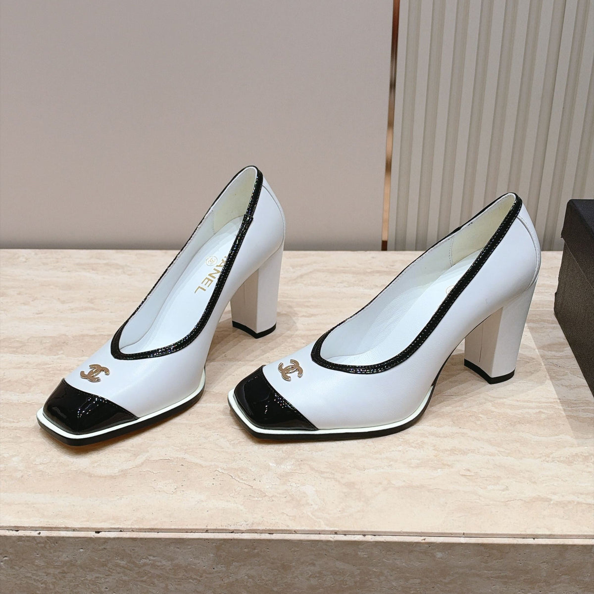 Chanel 2026 Block Heel Pumps White Leather 196231