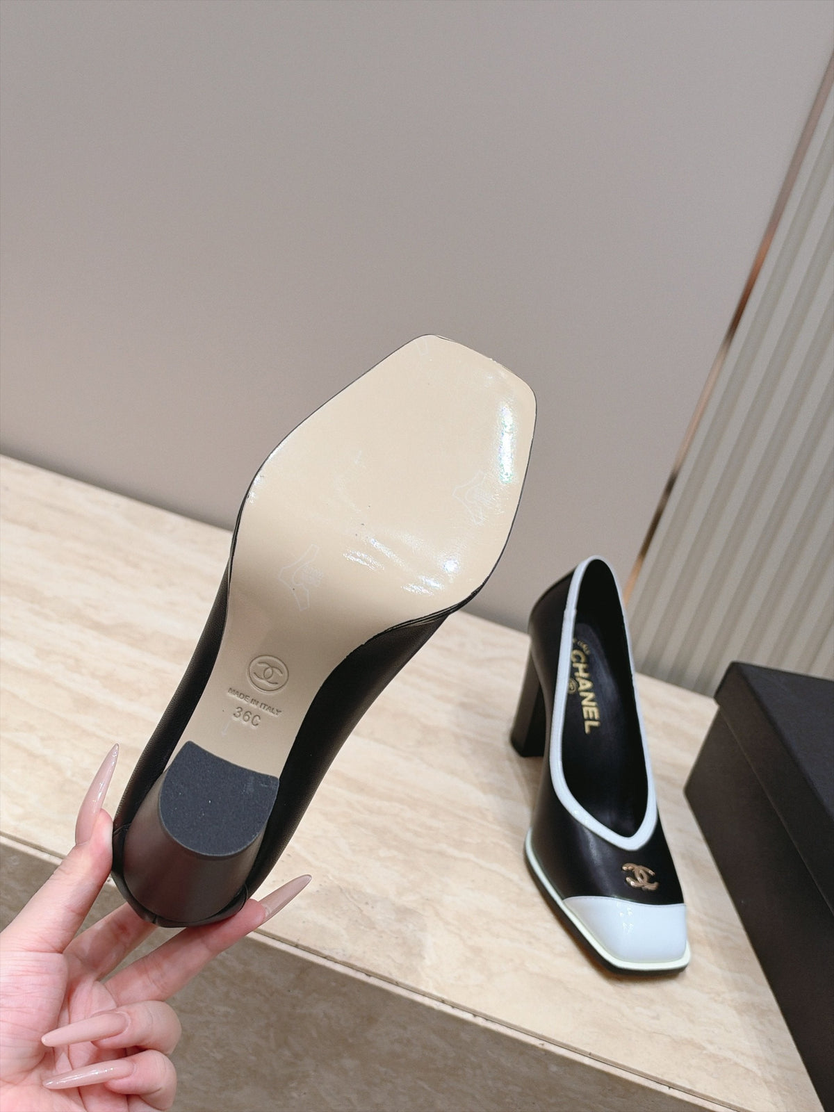 Chanel 2026 Block Heel Pumps Black Leather 196232
