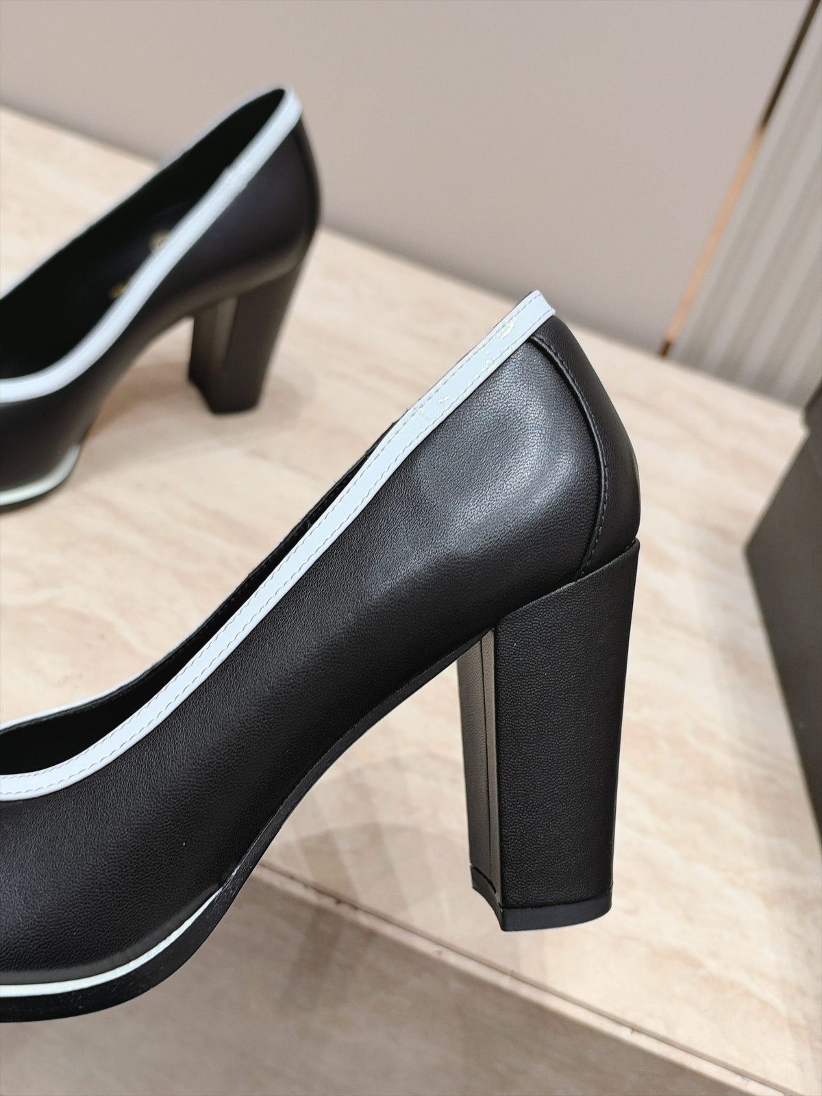 Chanel 2026 Block Heel Pumps Black Leather 196232