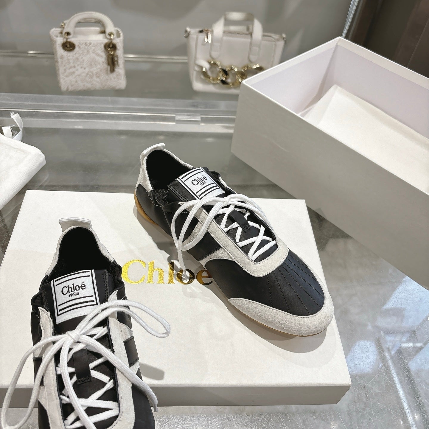 Chloe Sneaker casual shoes black white cowhide 518814
