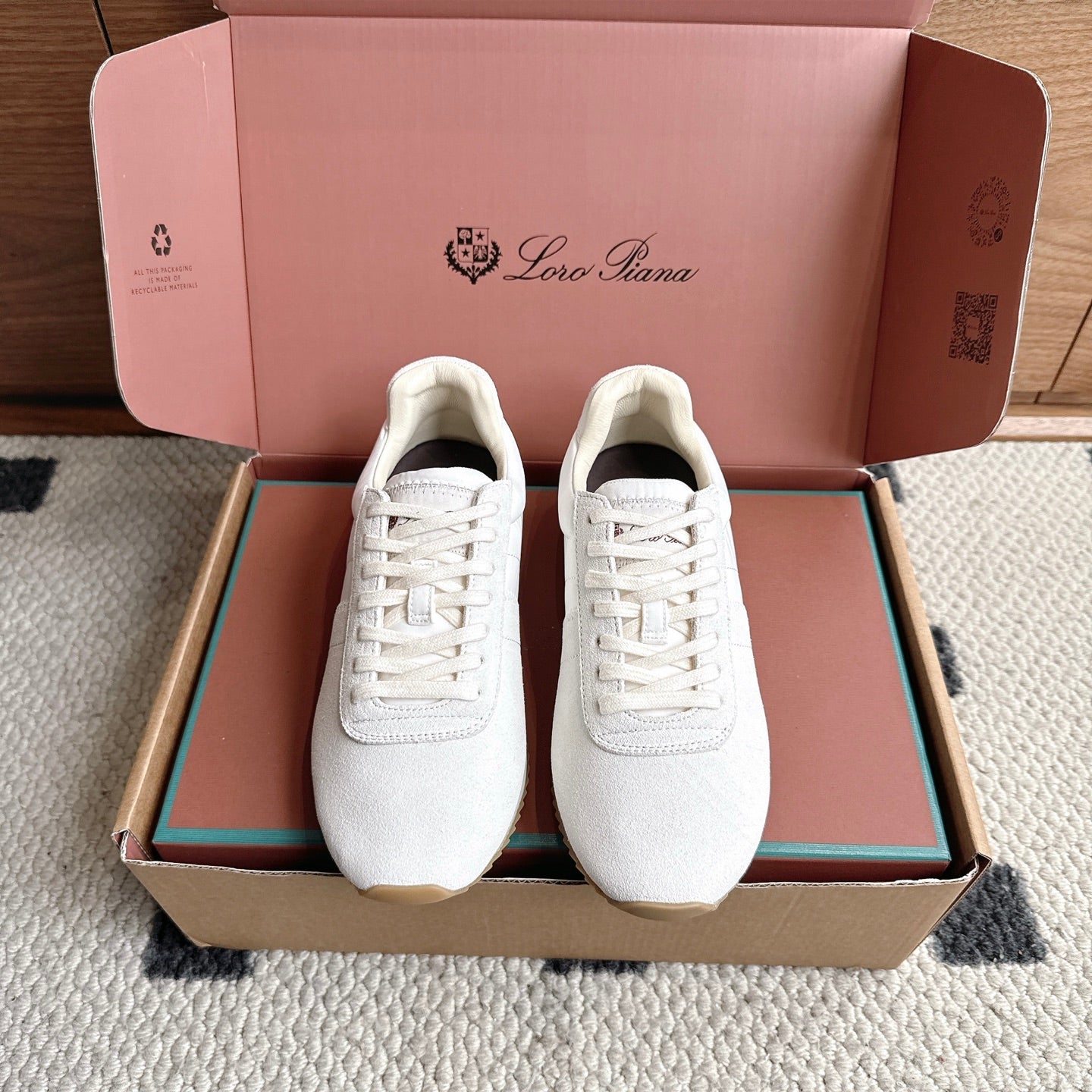 LP Fast Walk Sneaker White Suede 924589