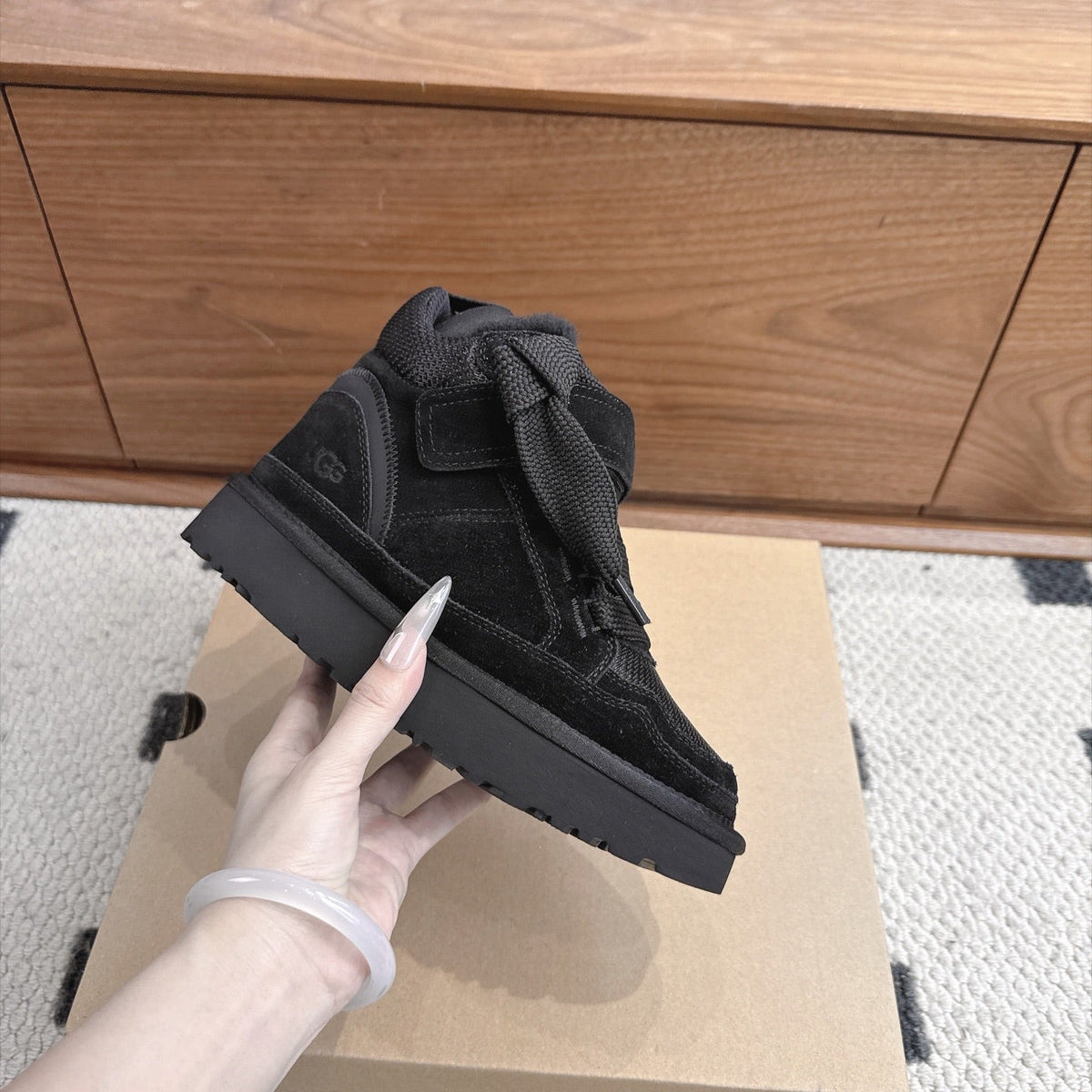 UGG 26s Boots 4cm Black Suede Mesh 187138