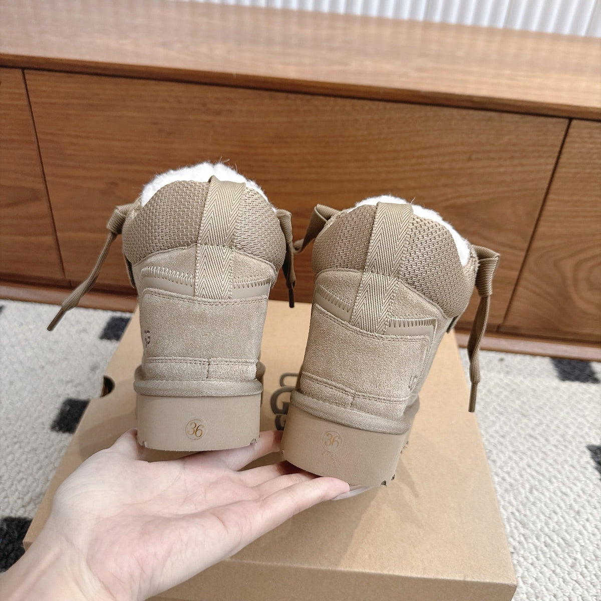 UGG 26s Boots 4cm Chestnut Suede Mesh 187139