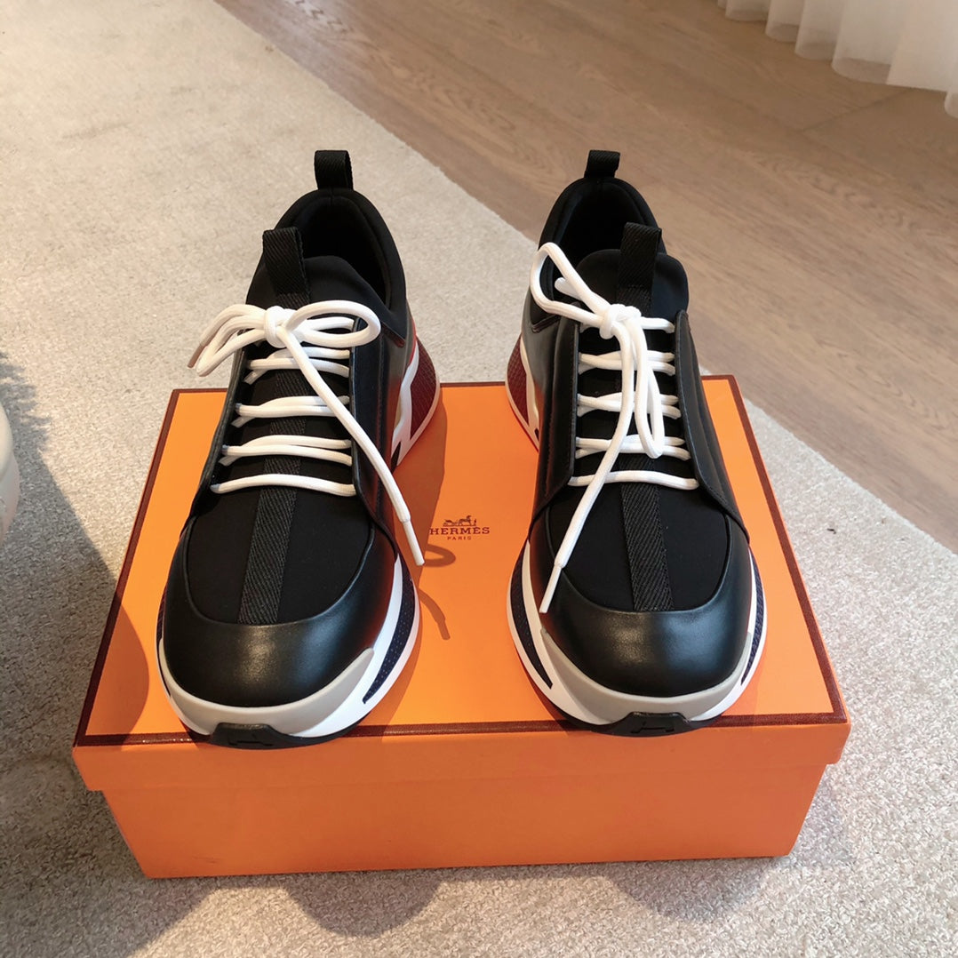 HM Hugo Sneakers Black Calfskin Suede 933473