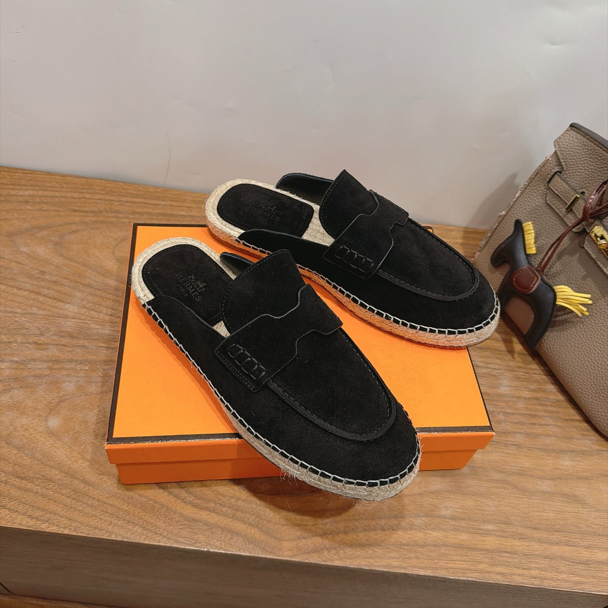 HM 26s Nil Espadrilles 1.5cm Black Suede 171344