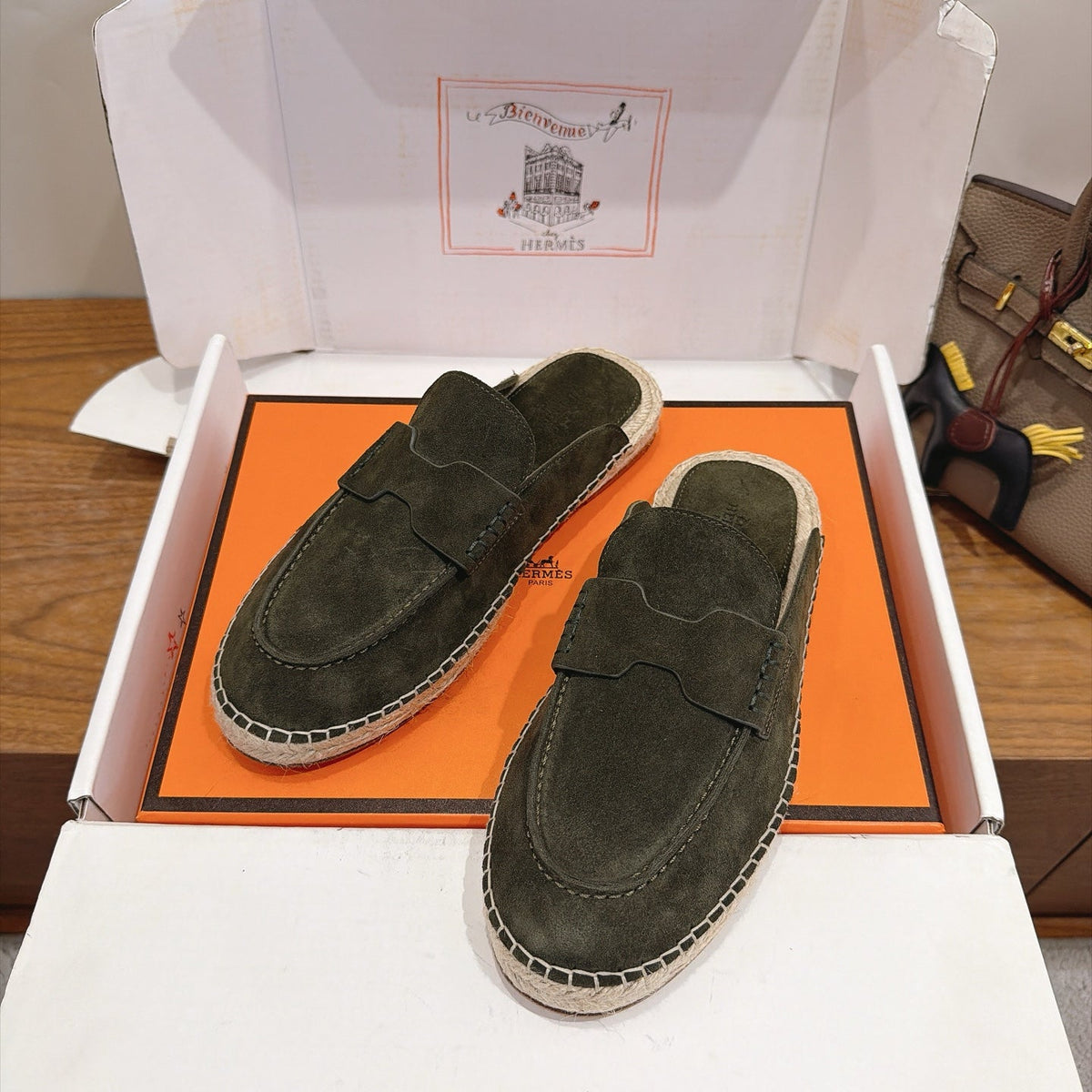 HM 26s Nil Espadrilles 1.5cm Dark Green Suede 171351