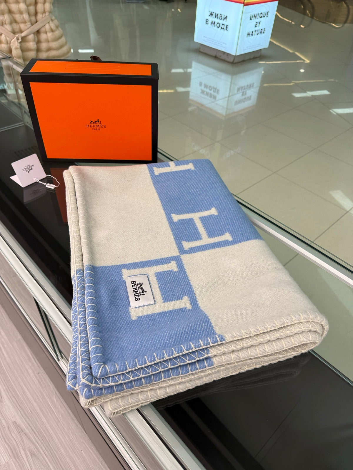Hermes 26s Avalon Blanket Bleu Wool 528160
