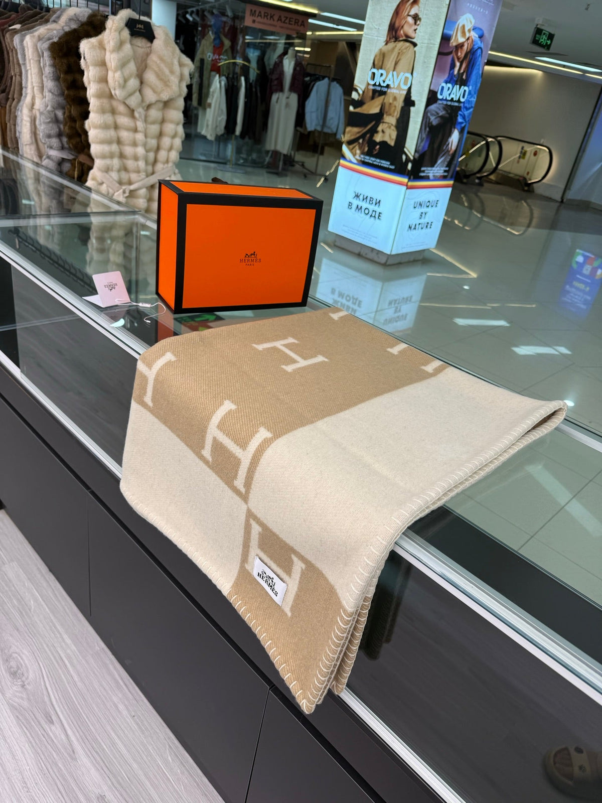Hermes 26s Avalon Blanket Noisette Wool 528161