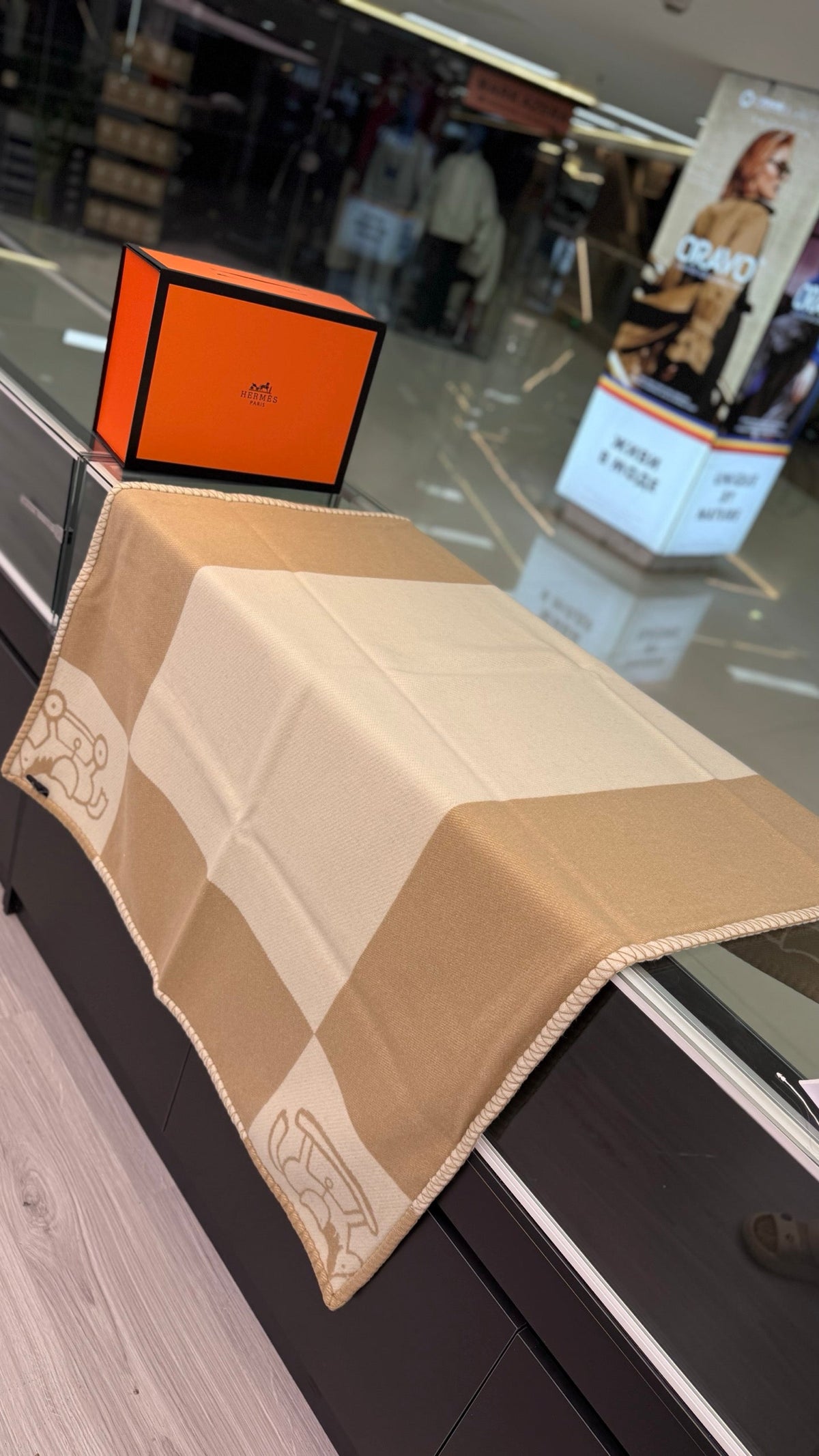 Hermes 26s Adada Avalon Blanket Khaki 528163
