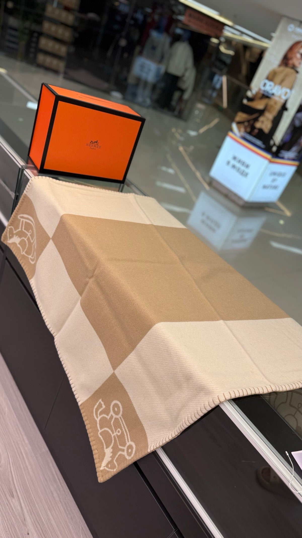 Hermes 26s Adada Avalon Blanket Khaki 528163