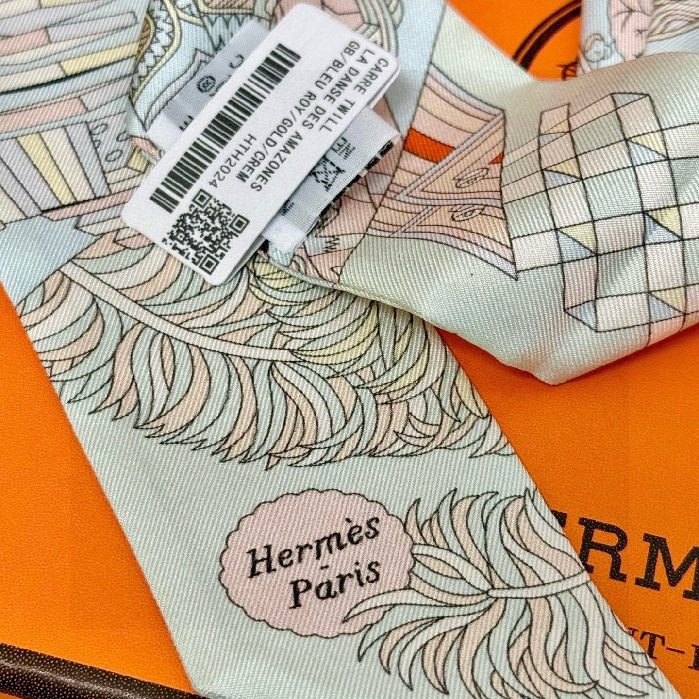HM Twilly Mini Scarf 86CM Baby Blue Mulberry Silk 969052