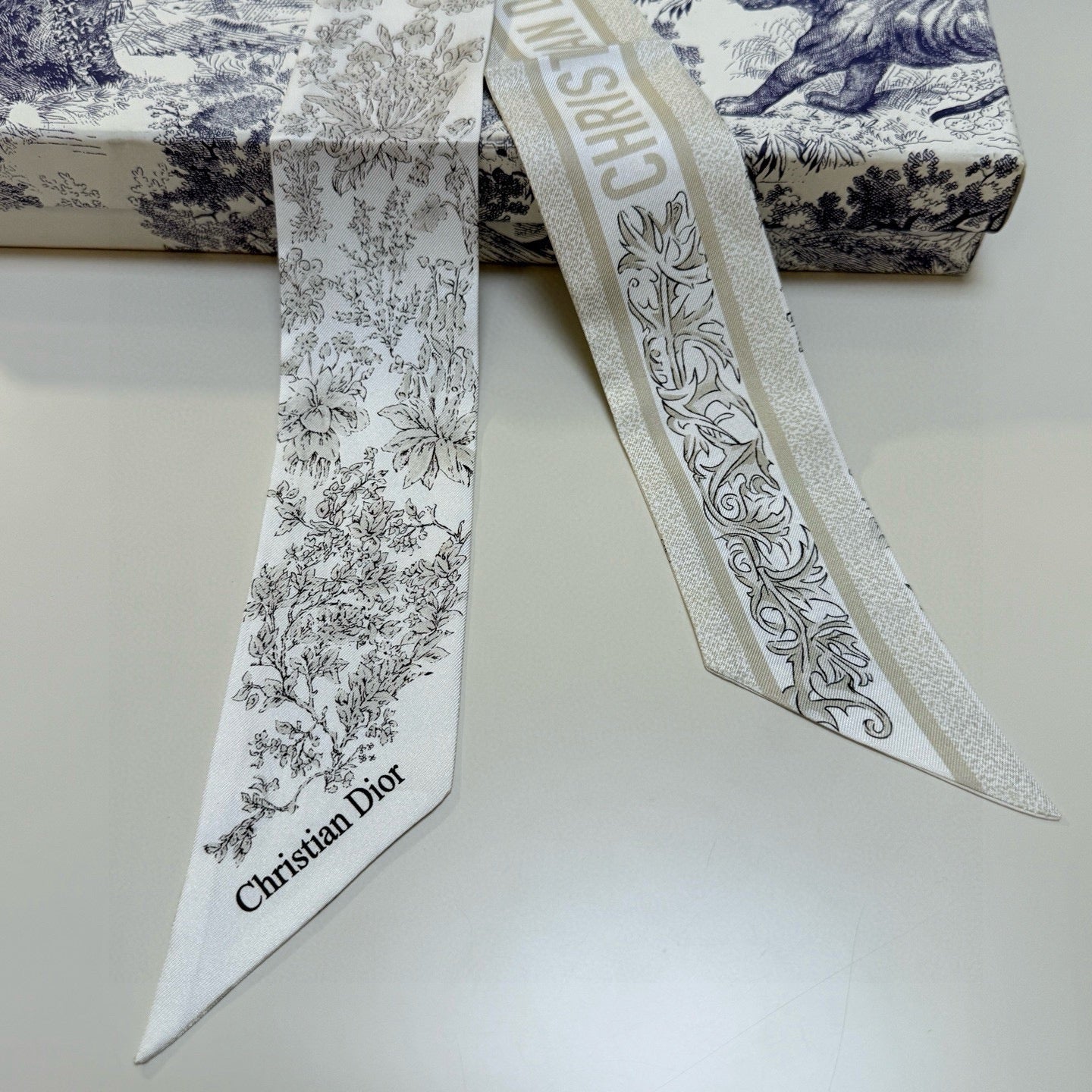CD Twilly Mini Scarf 105 Ivory Gray Silk Twill 147653