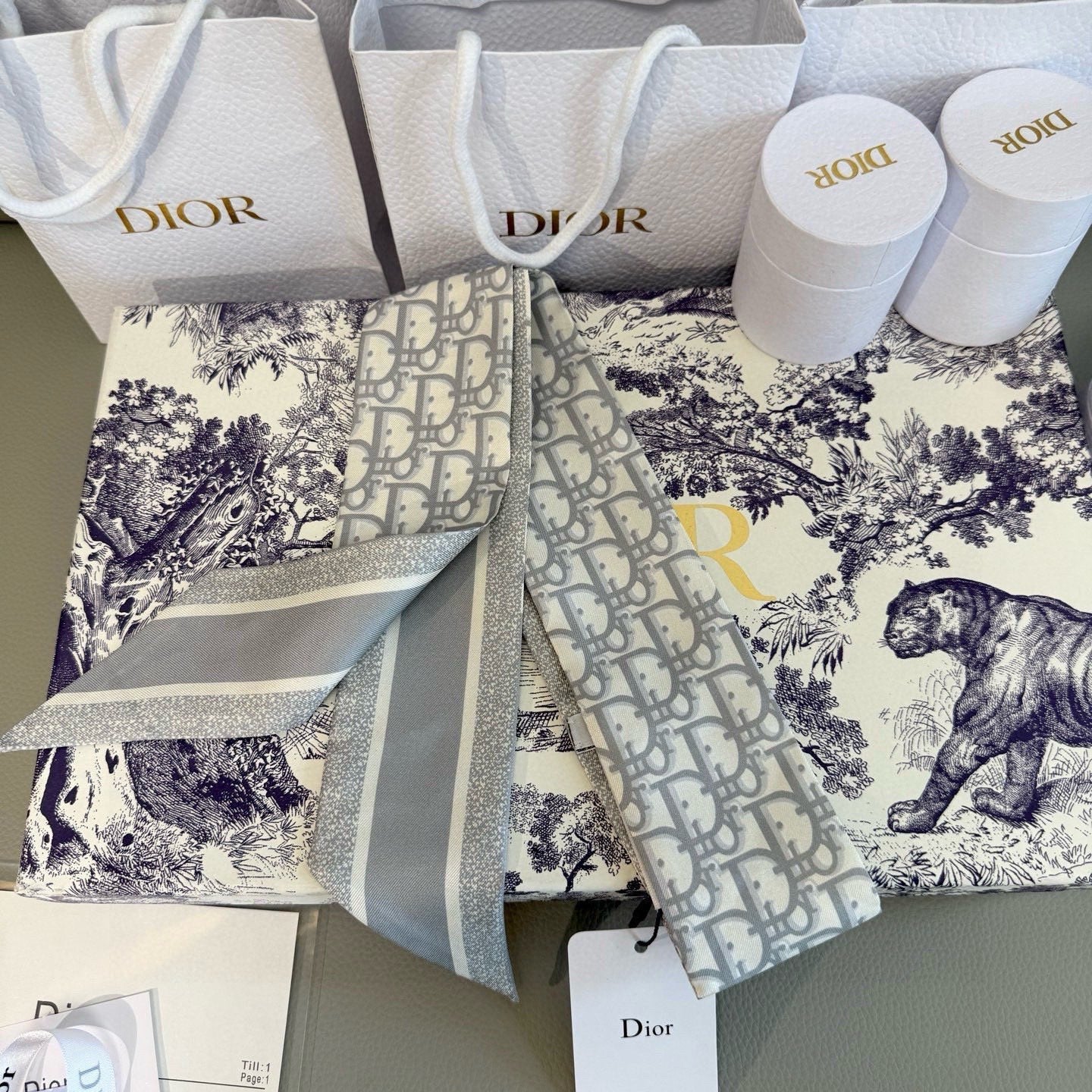 CD Twilly Mini Scarf 105 Grey Silk Twill 147663