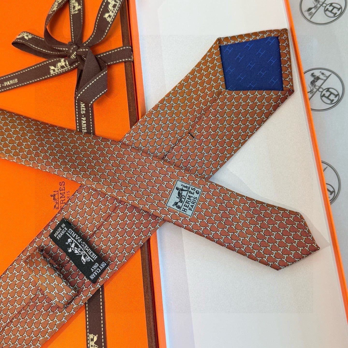 HM Hilario Tie Brown Twill Silk 209999