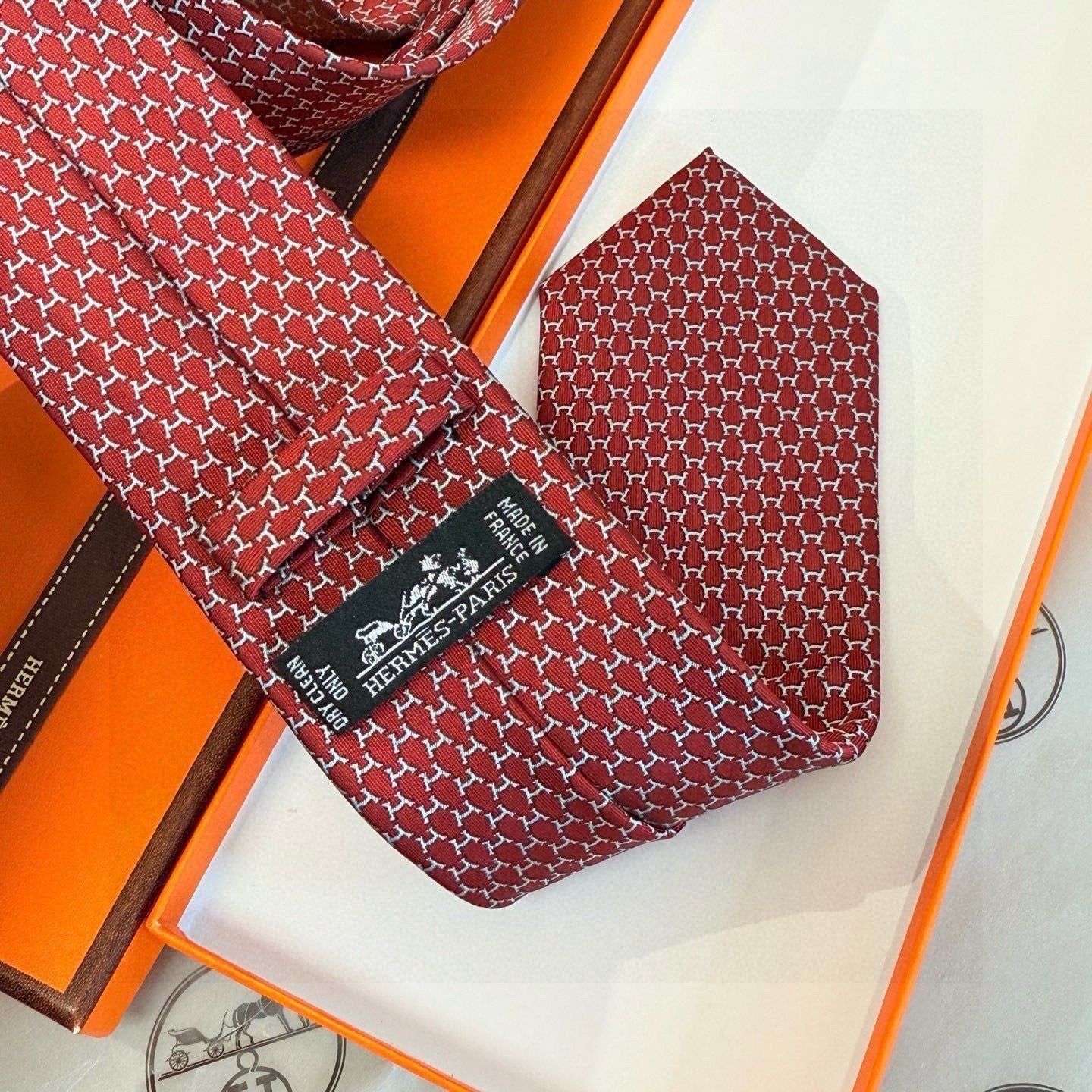HM Hilario Tie Burgundy Twill Silk 210001