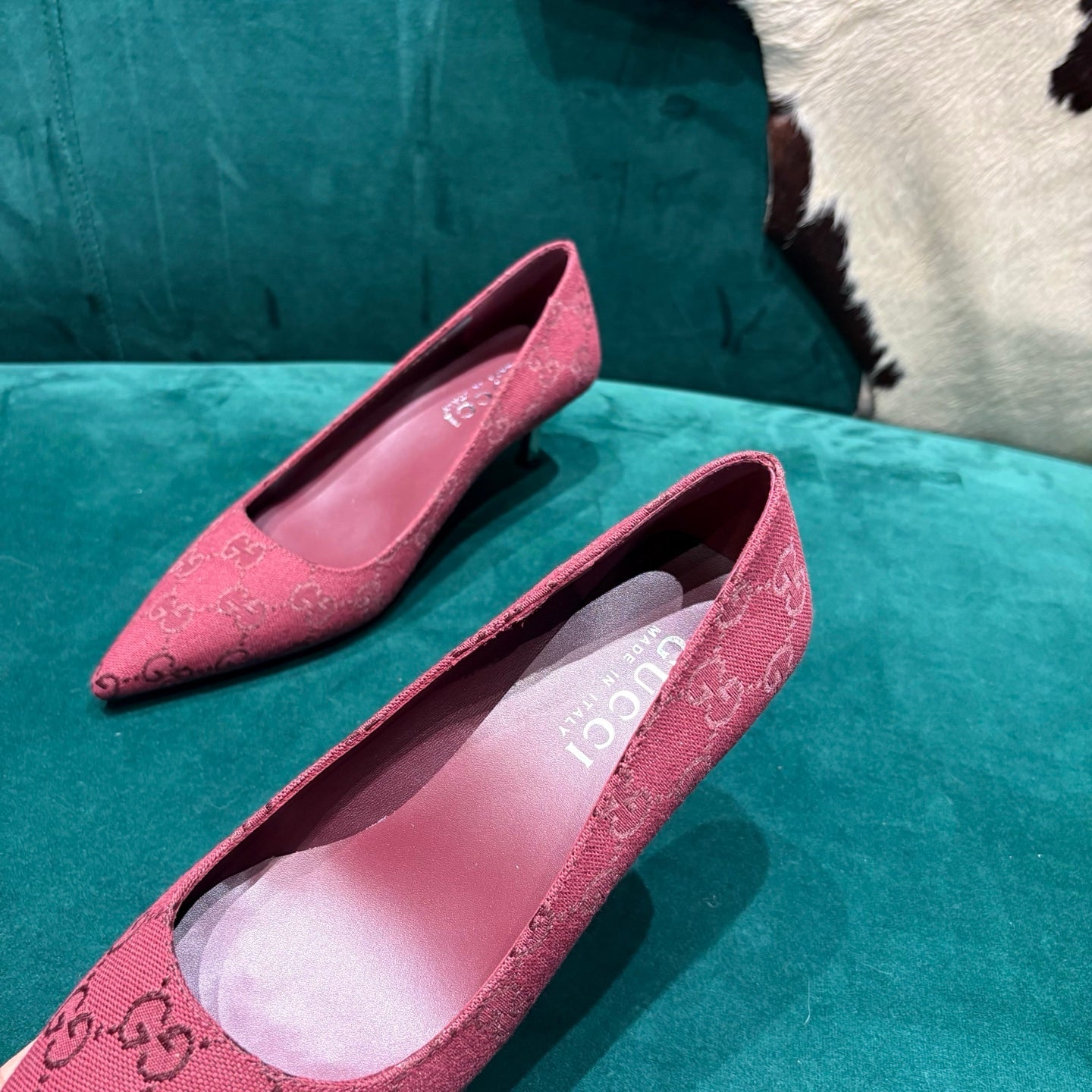 GG Pointed-Toe Slingback Red Canvas 741267