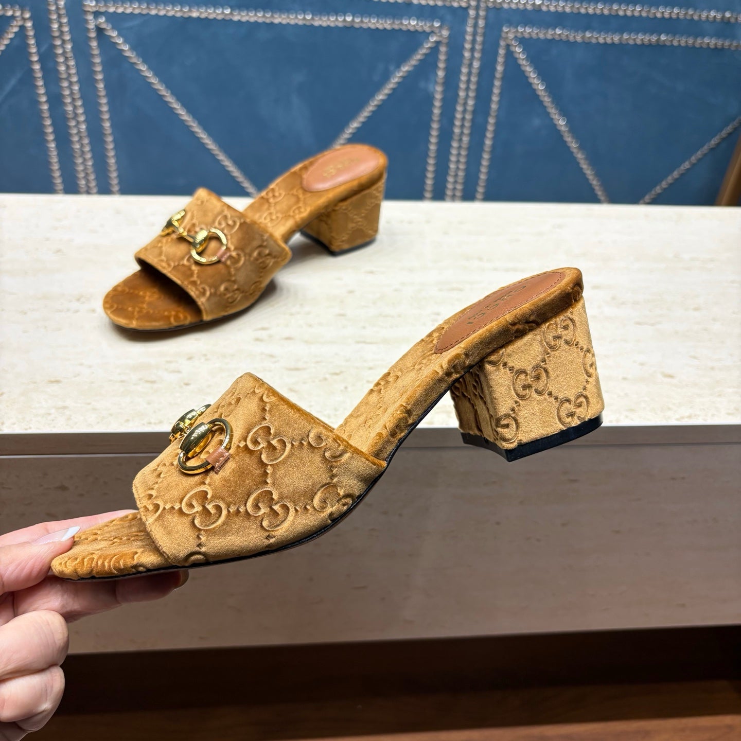 GG 26ss Chunky Heel Sandals 55 Brown Velvet 741299