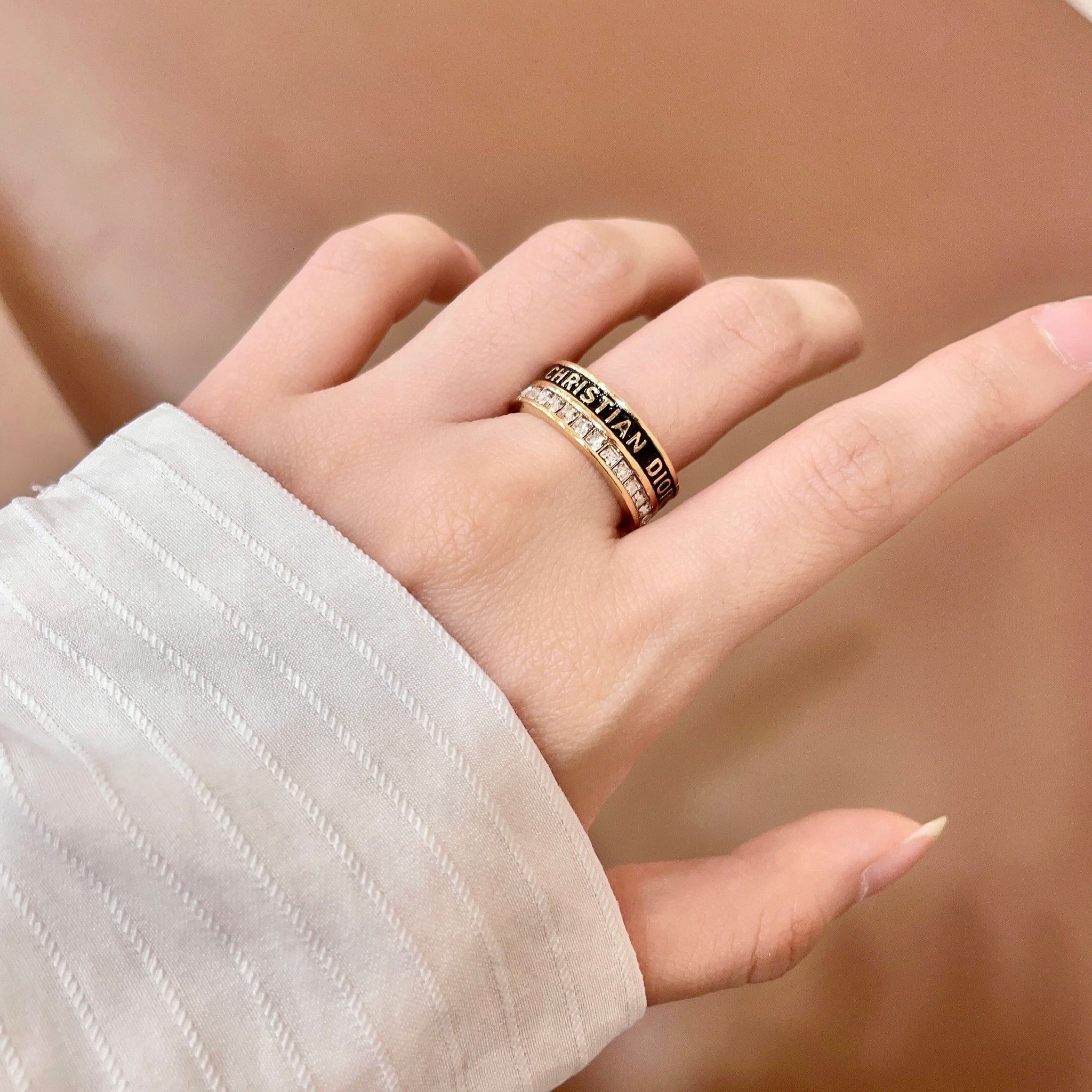 CD 26S Crystal Band Logo Ring In Gold Tone Metal 630811