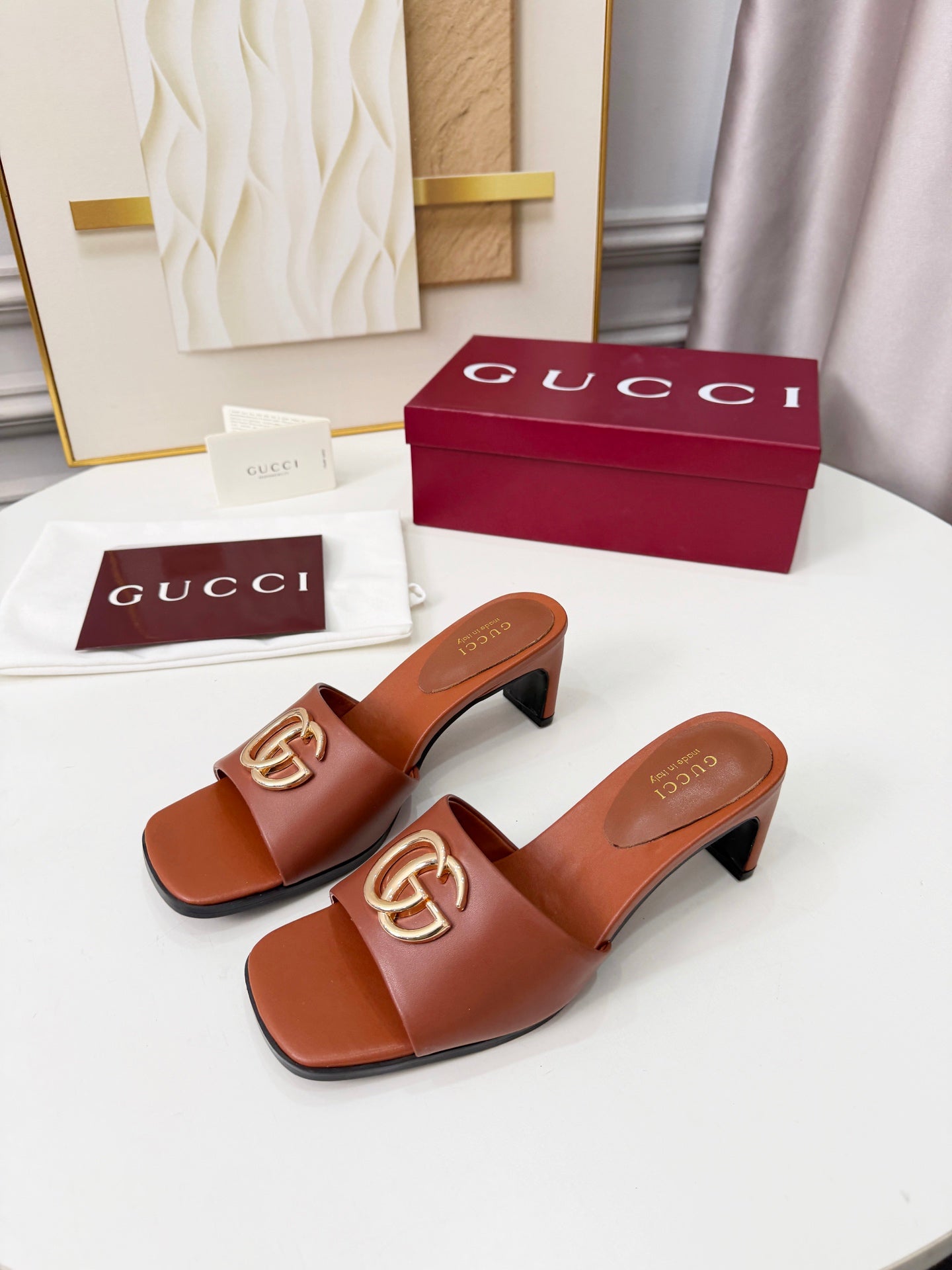 GG 2026 Early Spring Sandals Tan Brown Sheepskin 688533