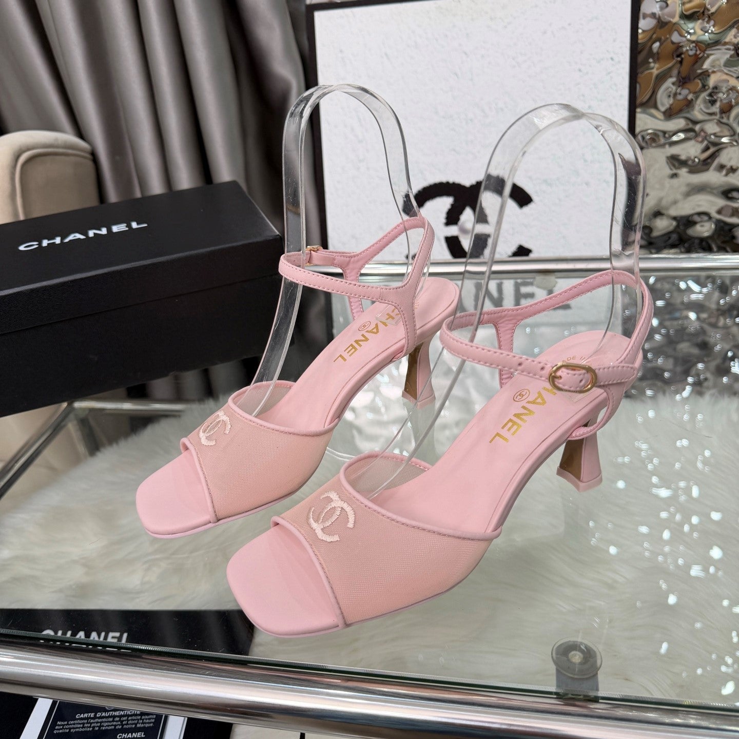 CC 2026B Métiers d'Art Sandals Light Pink Mesh Leather 970171