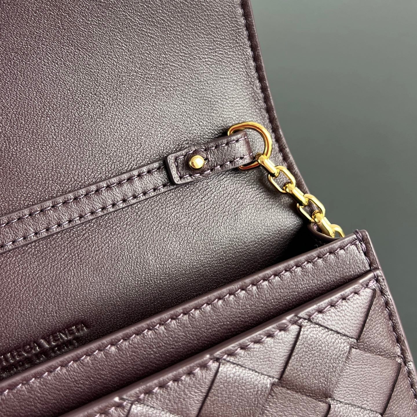BV 26s Andiamo Pouch Coffee Intrecciato Leather 291436