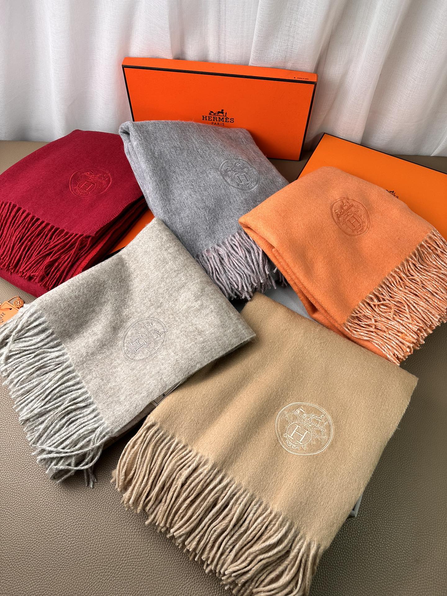 DOUBLE-FACE SCARF 200 CM IN CAMEL BROWN CASHMERE