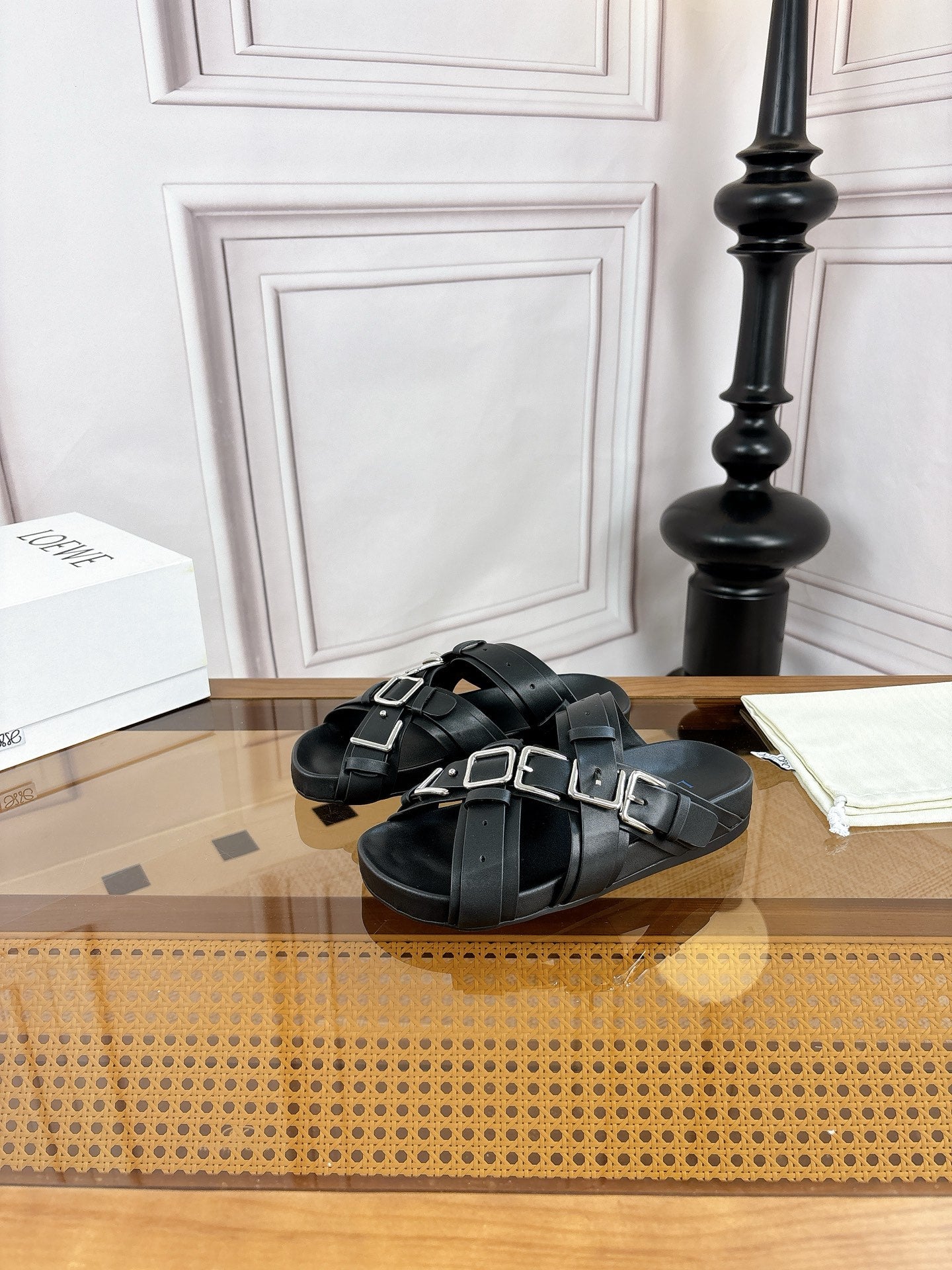 Loewe 26s Type Fussbett Sandal Black Leather 931978