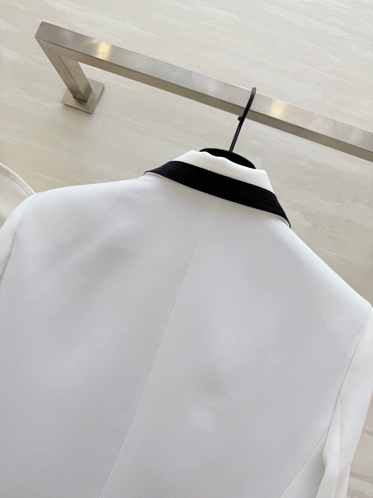 CD 26s Short Blazer White Wool Blend Fabric 855447