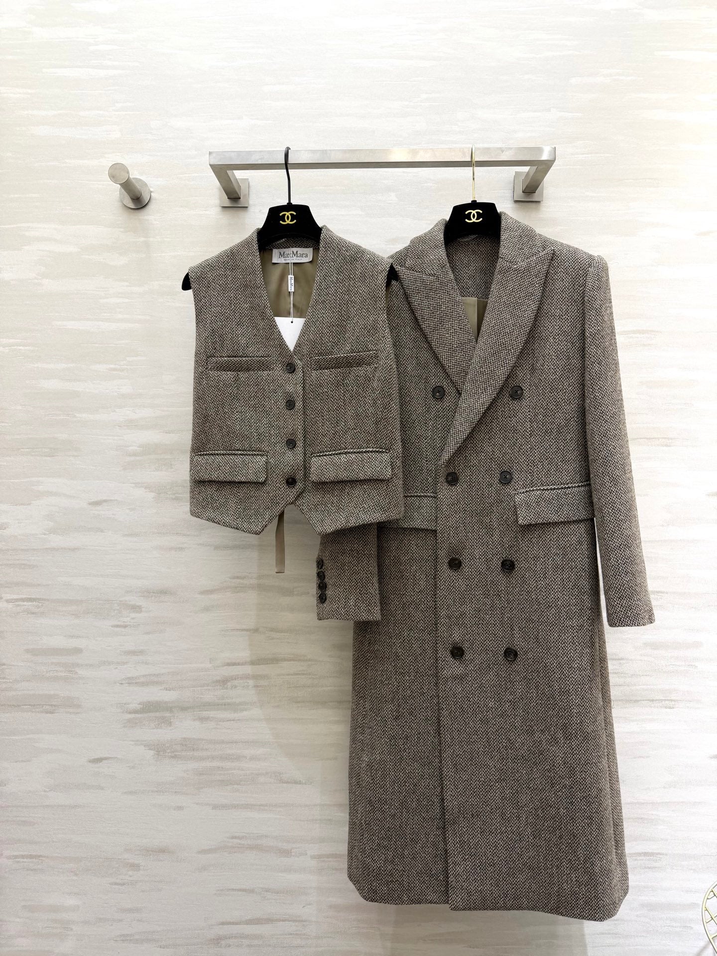 Max Mara 26s Set Coat & Vest White Black Wool 344822