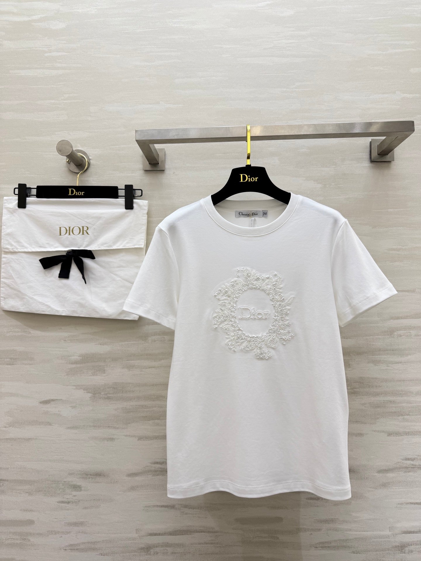 CD 26s T-shirt 3D Hand-Beaded White Cotton 363655
