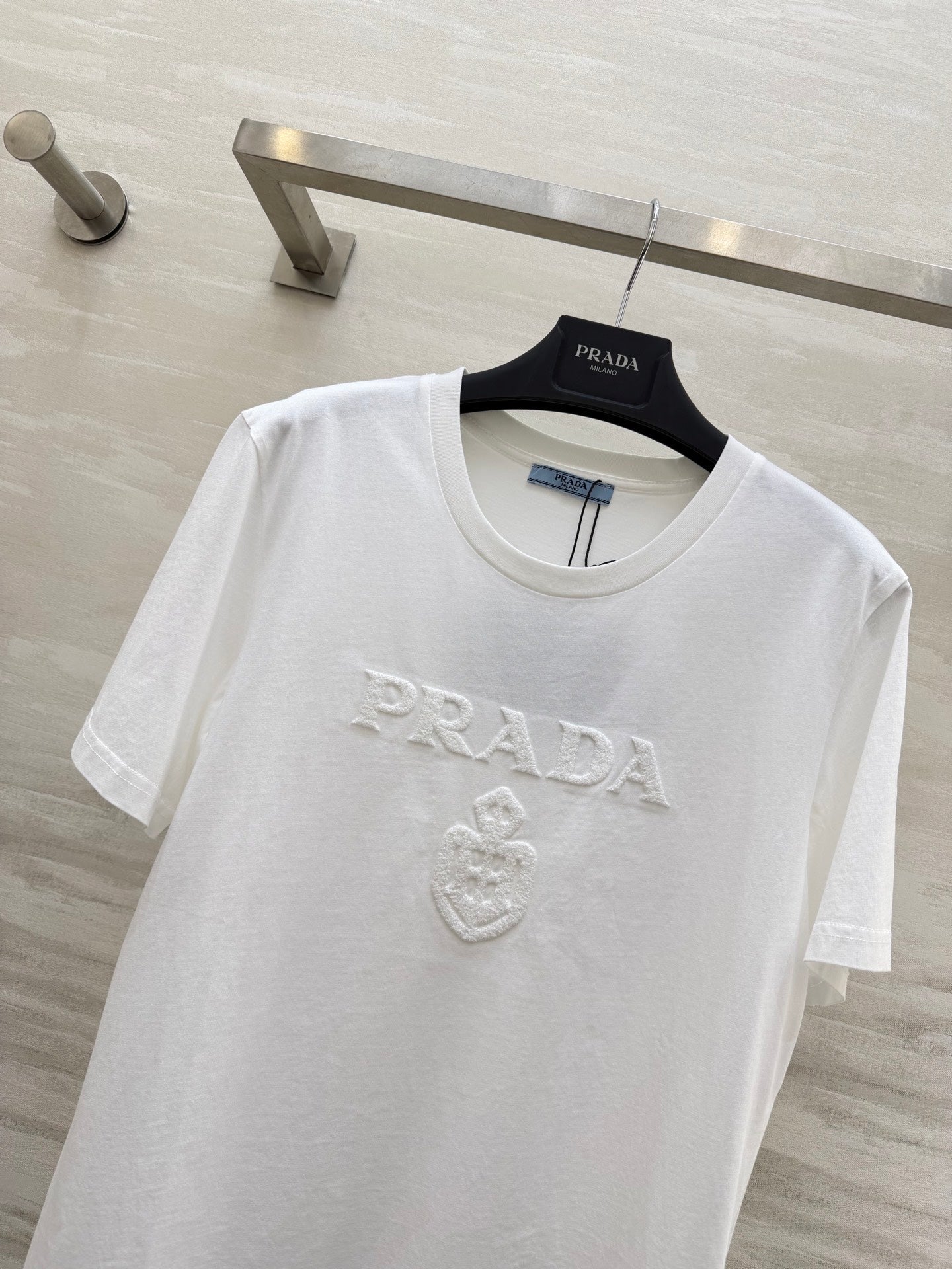 Prada 26s Short-Sleeve T-Shirt White Cotton 363645