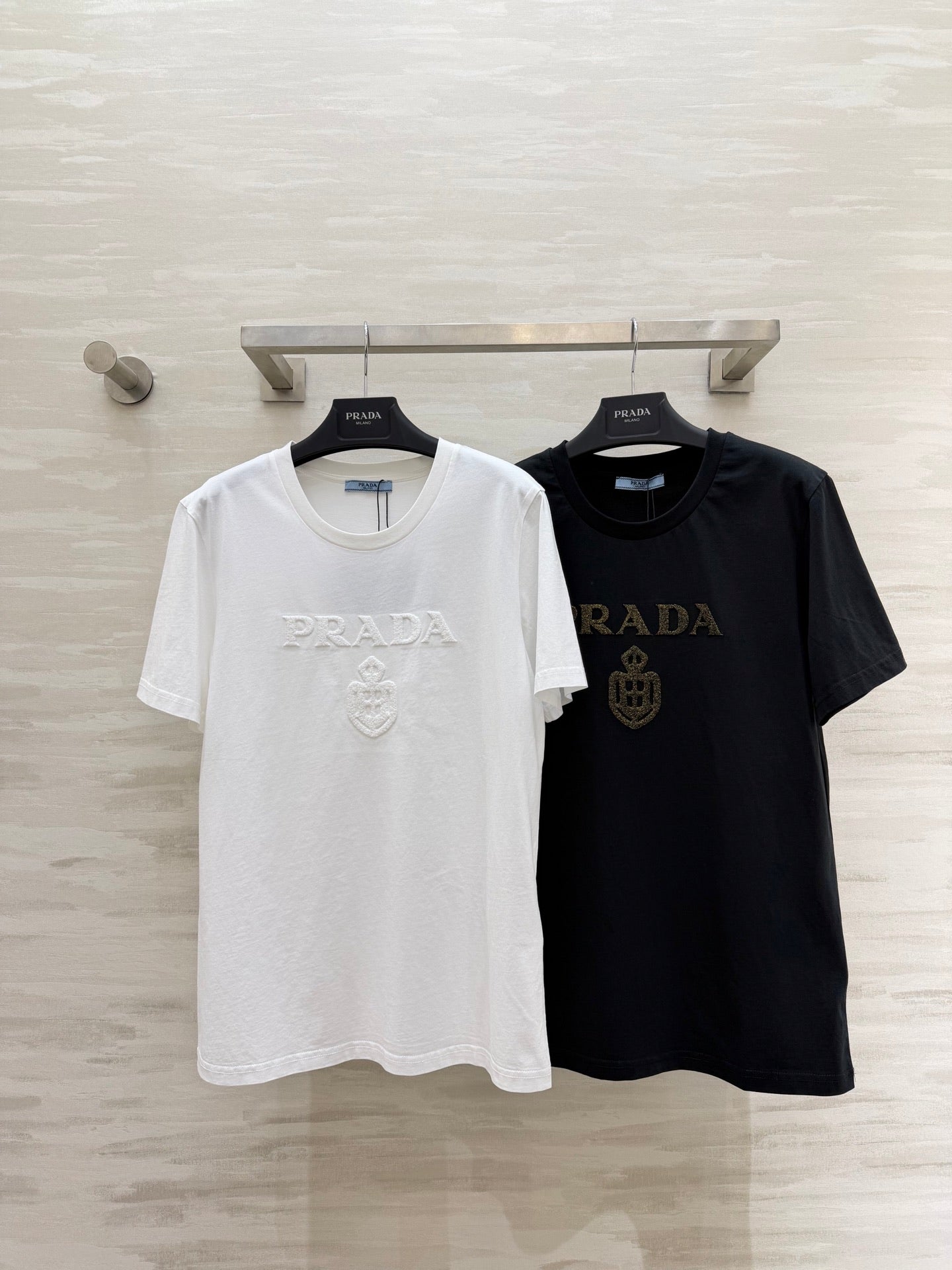 Prada 26s Short-Sleeve T-Shirt Black Cotton 363647