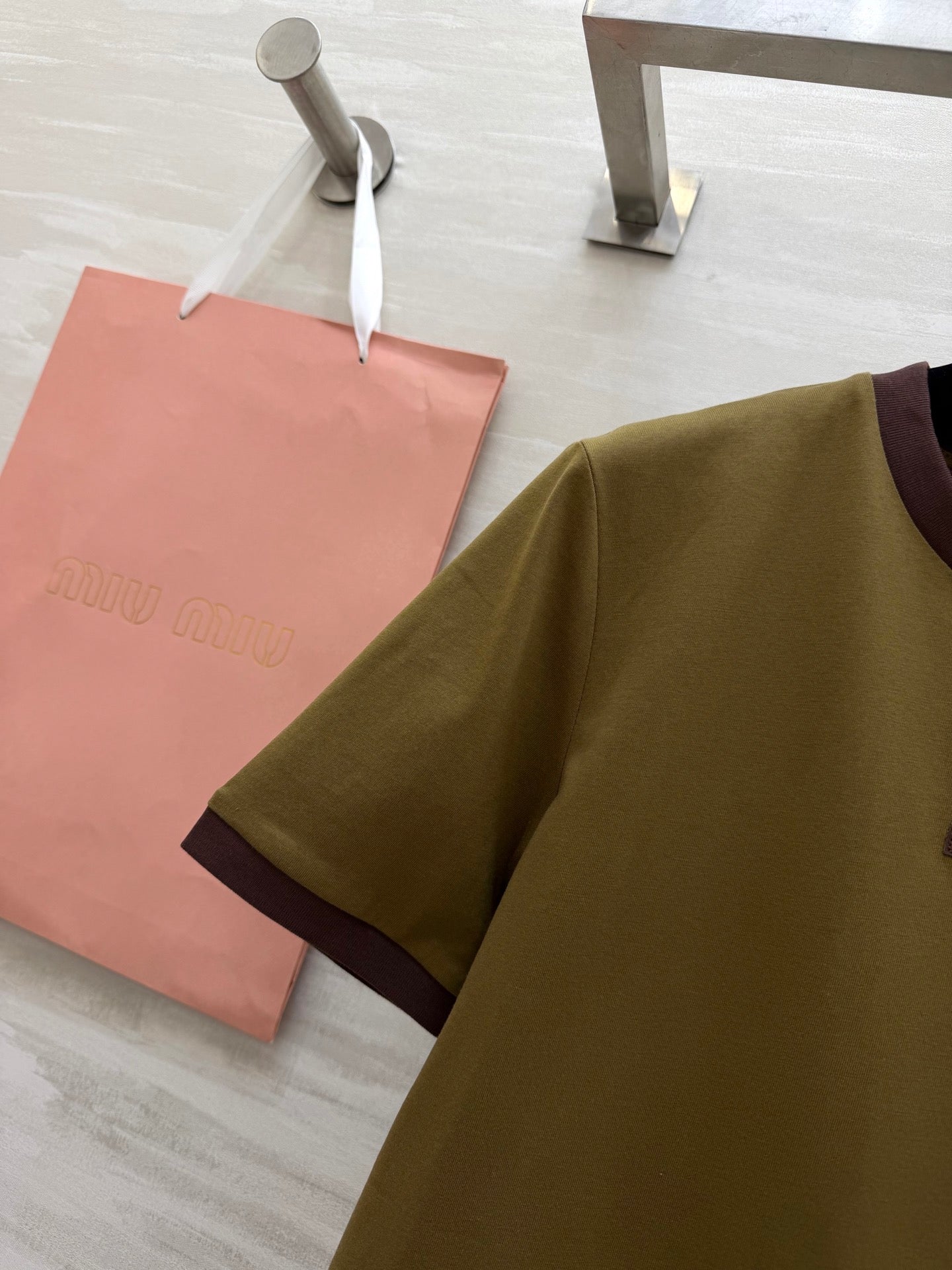 Miu 26s Ribbed Neck Letter T-Shirt Brown Cotton 363631