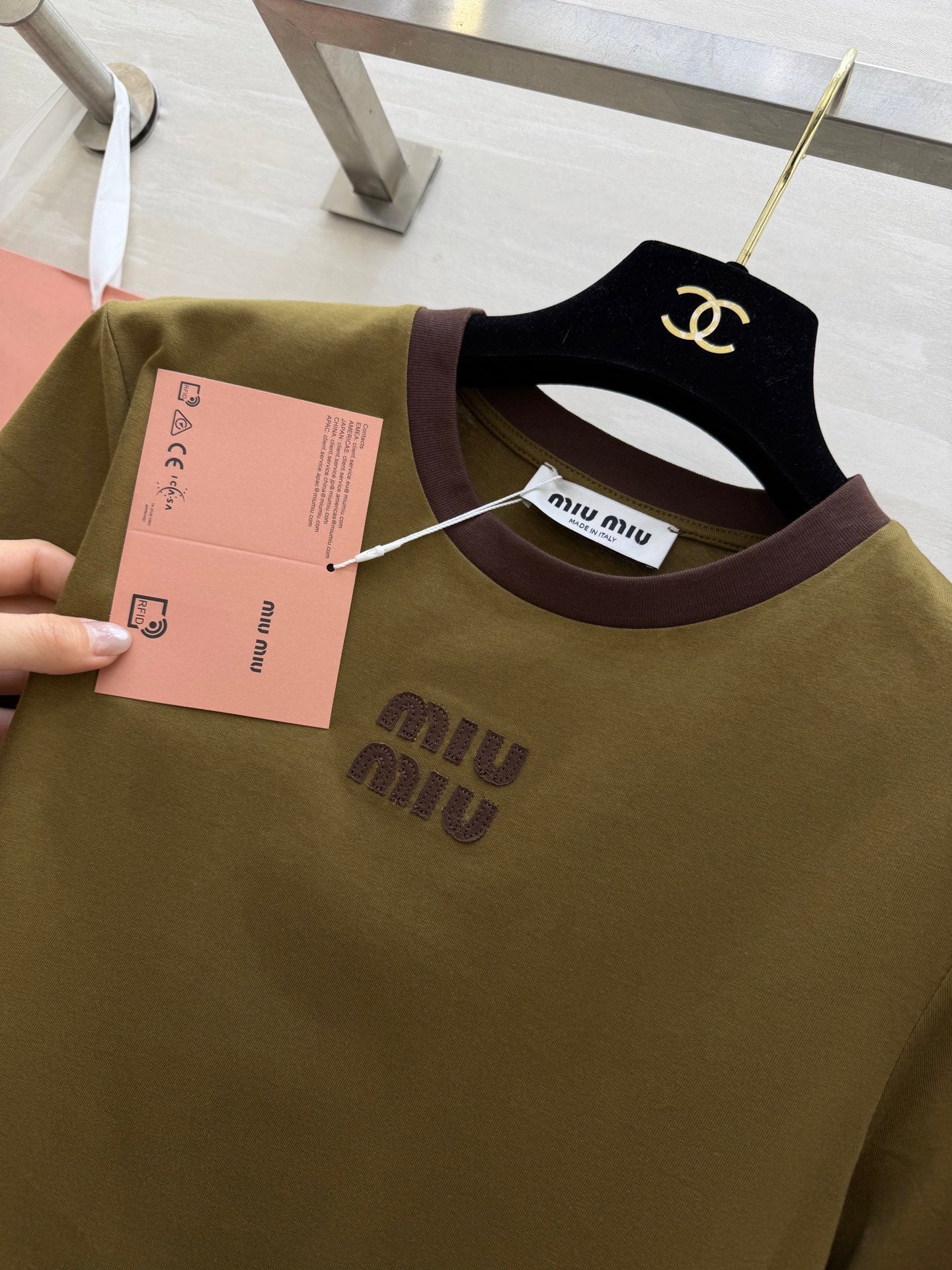 Miu 26s Ribbed Neck Letter T-Shirt Brown Cotton 363631