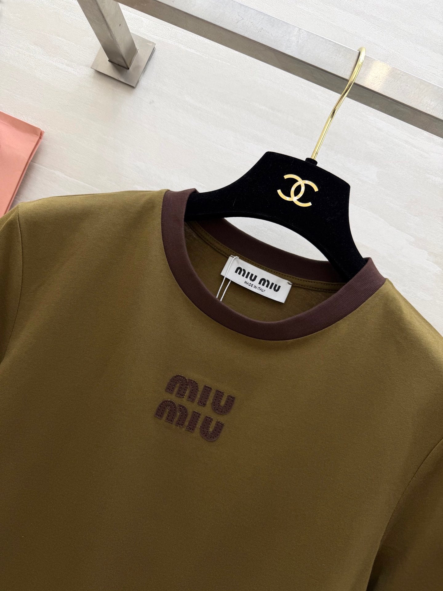 Miu 26s Ribbed Neck Letter T-Shirt Brown Cotton 363631