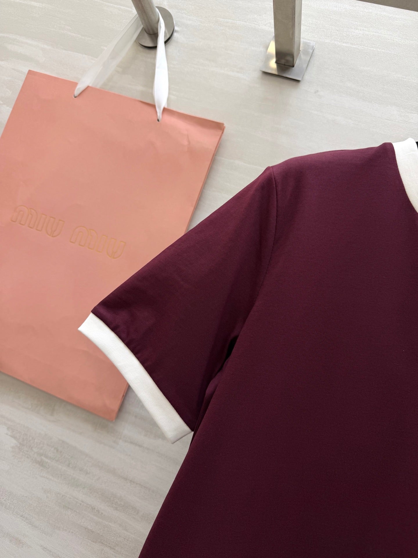 Miu 26s Ribbed Neck Letter T-Shirt Burgundy Cotton 363633