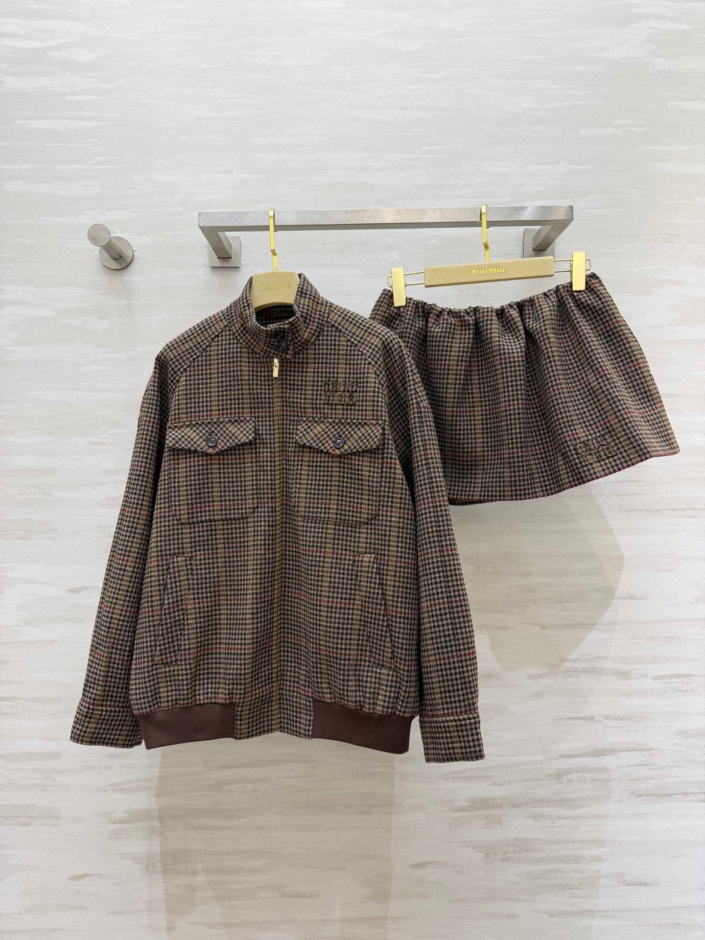 Miu 26s Houndstooth Set Camel Brown Wool 363594