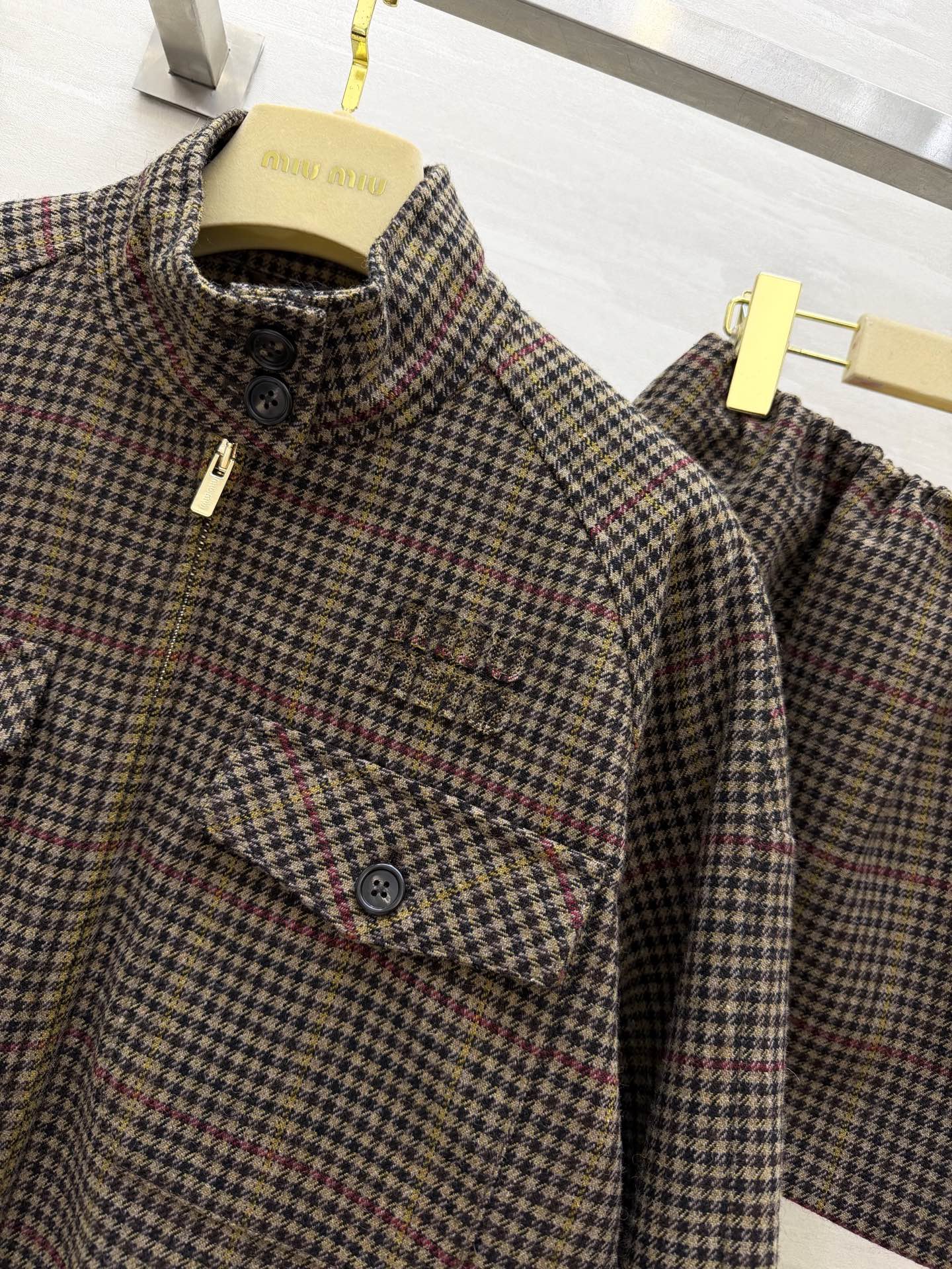 Miu 26s Houndstooth Set Camel Brown Wool 363594