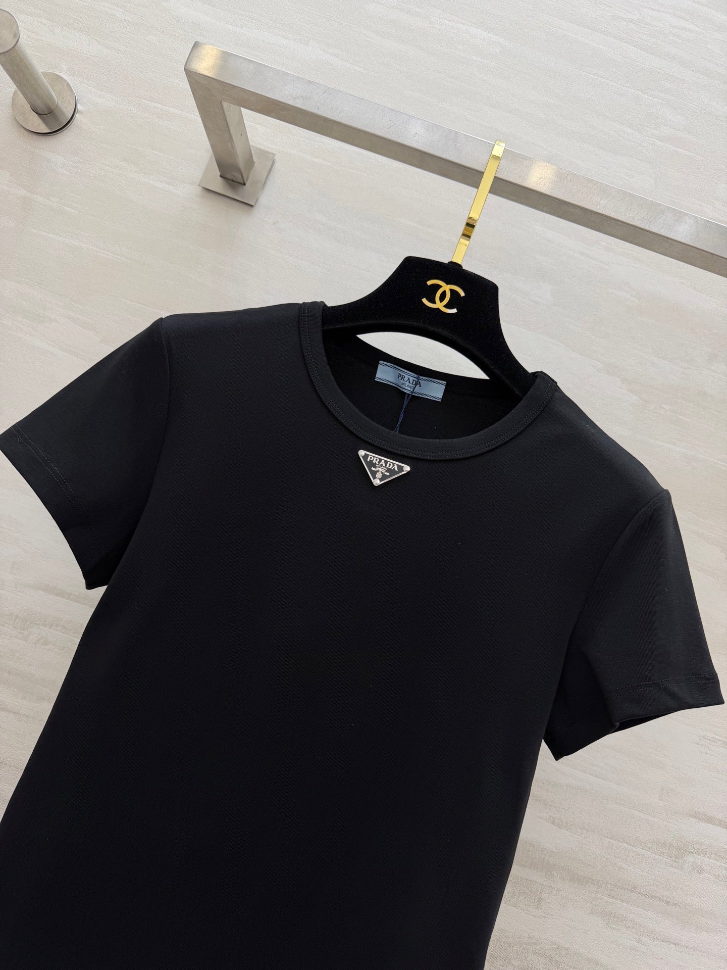 Prada 26s Triangle Logo T-Shirt Black Coton 363566