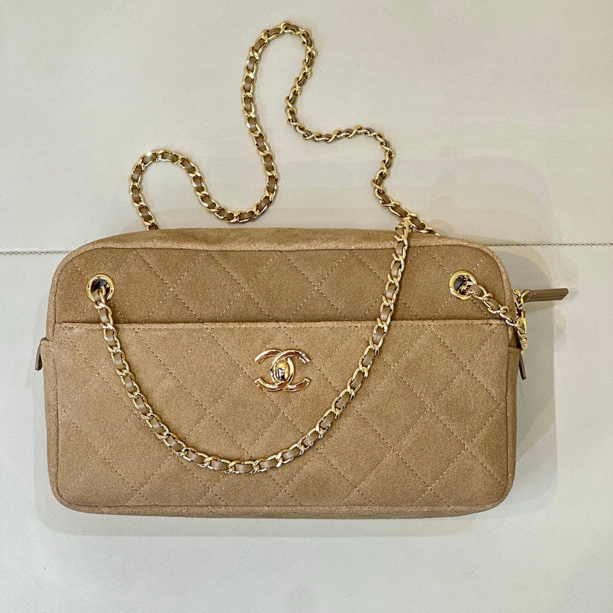 CC 26s Camera Case Beige Quilted Suede 996779