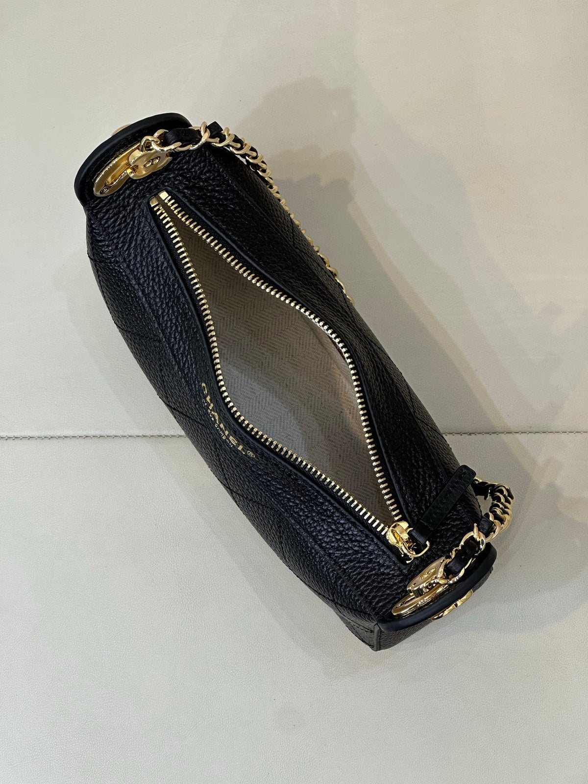 CC 26s Crescent Moon Armband Bag Grained Calfskin 996783