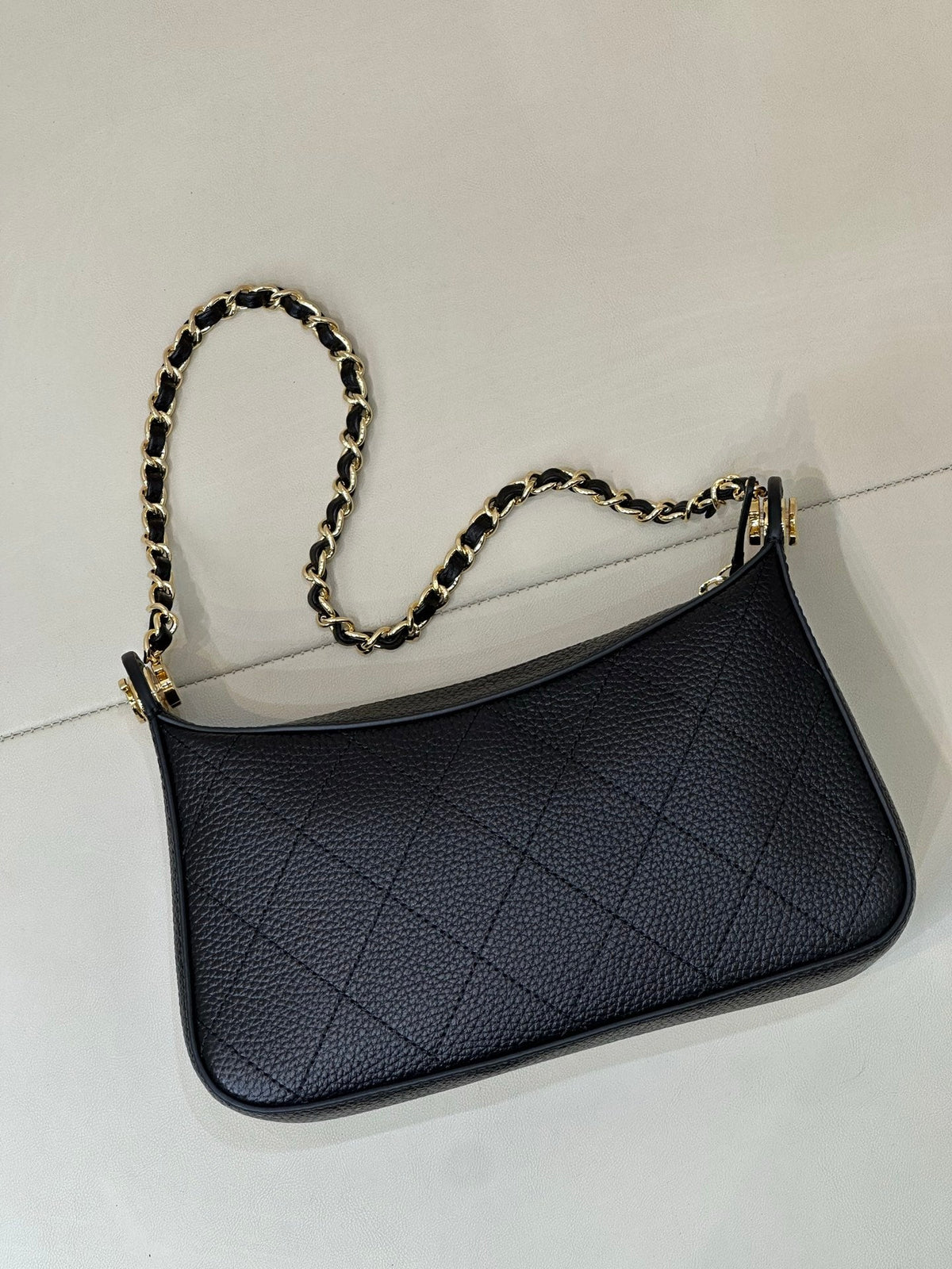 CC 26s Crescent Moon Armband Bag Grained Calfskin 996783